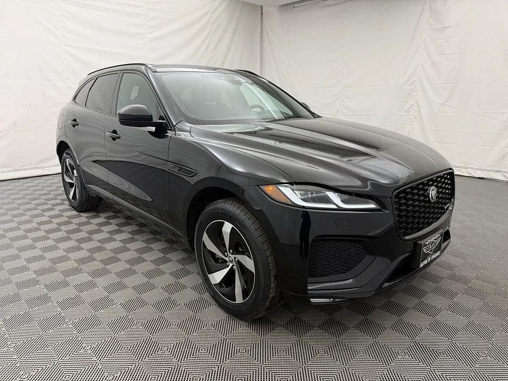 2025 Jaguar F-PACE P250 R-Dynamic S