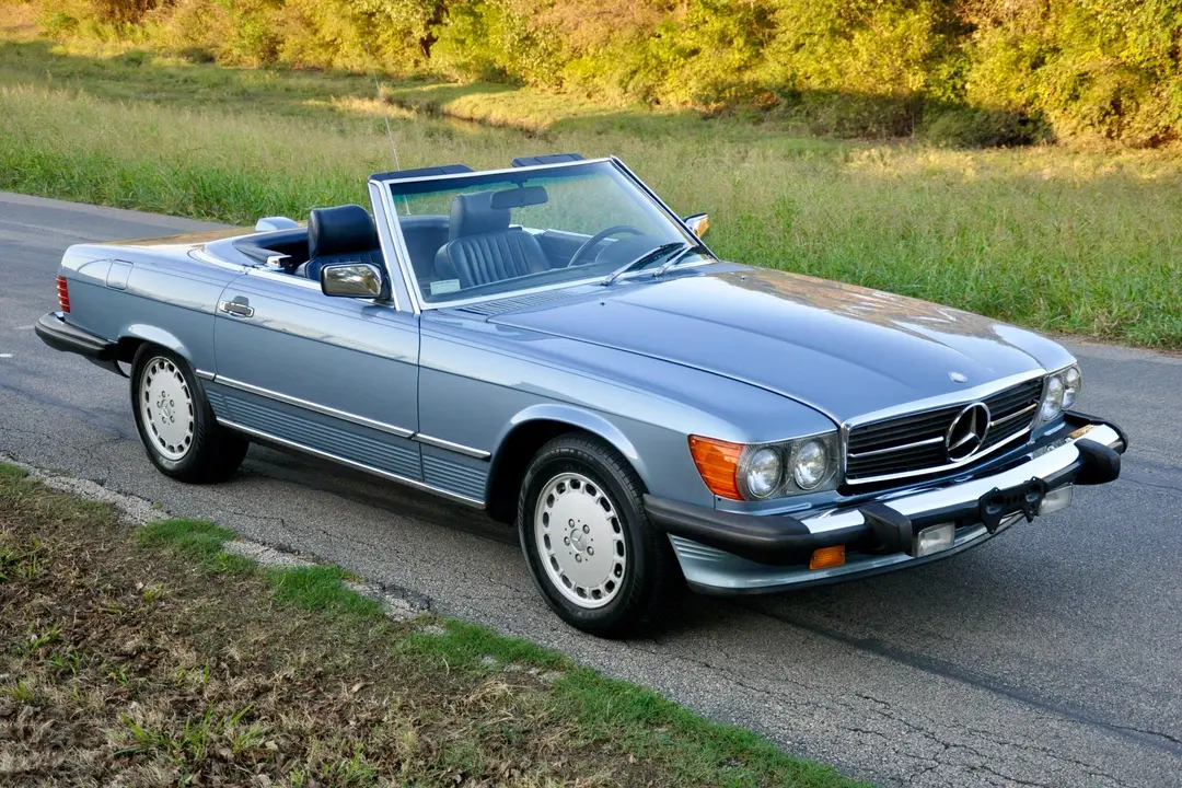 1986 Mercedes-Benz SL-Class 560SL, sold Oct 2026