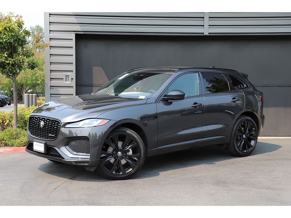 2025 Jaguar F-PACE P250 R-Dynamic S