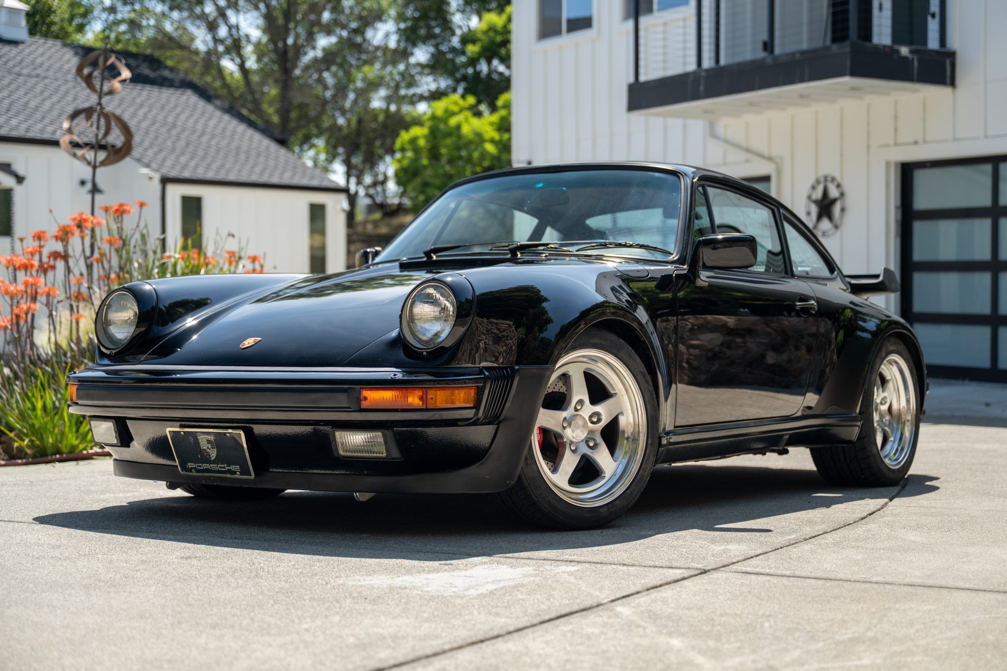 1986 Porsche 911 Turbo Slantnose