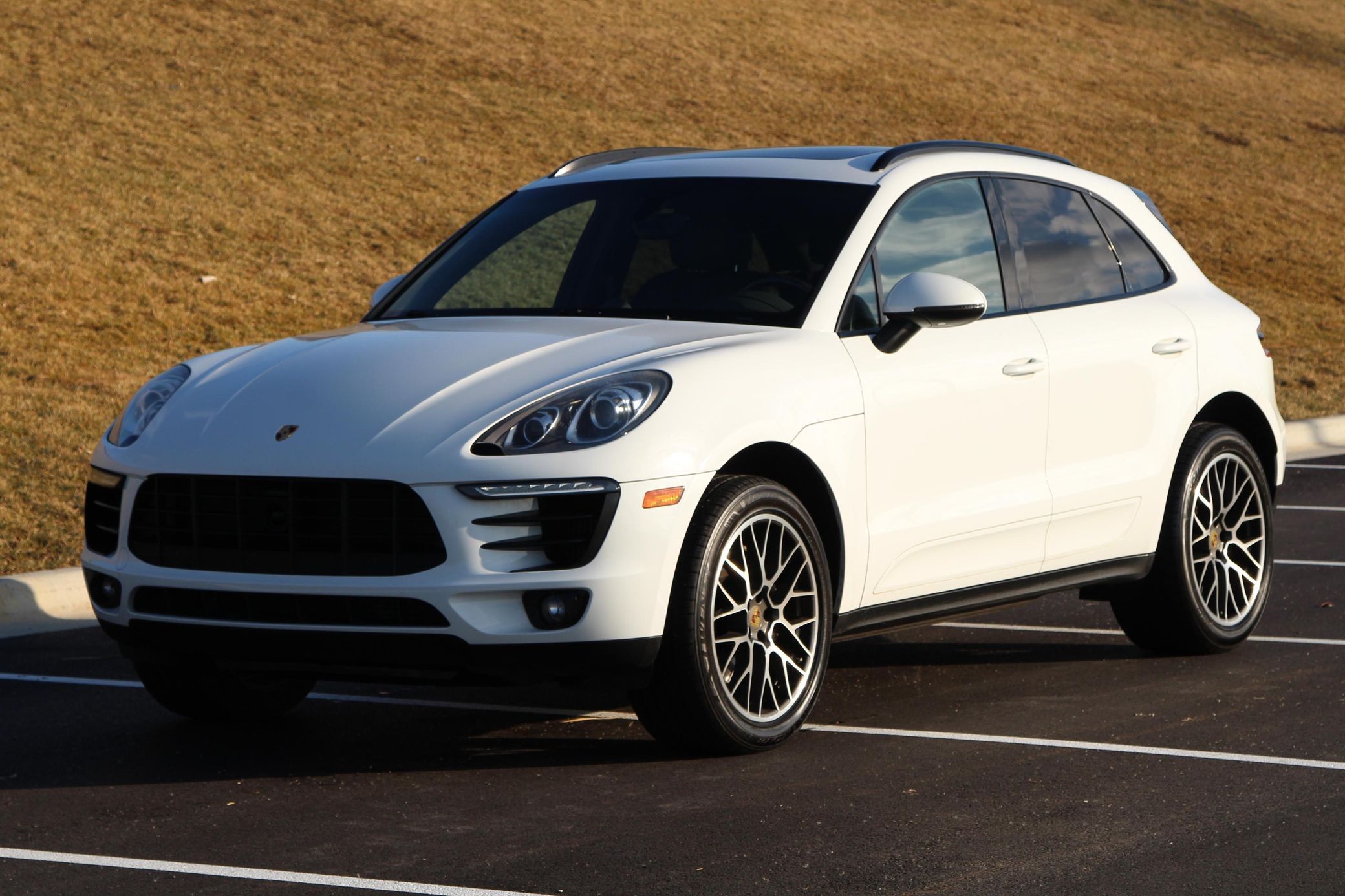 2015 Porsche Macan S