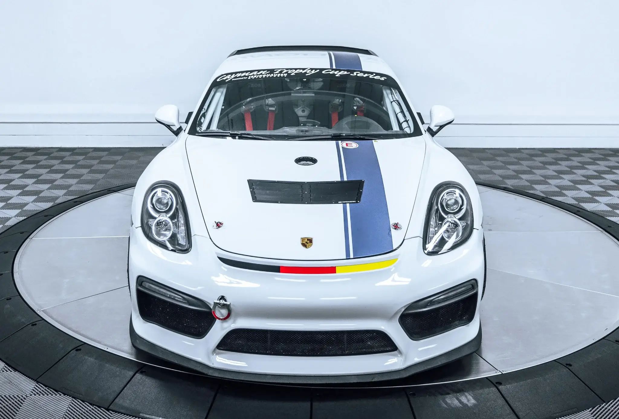 2016 Porsche Cayman GT4