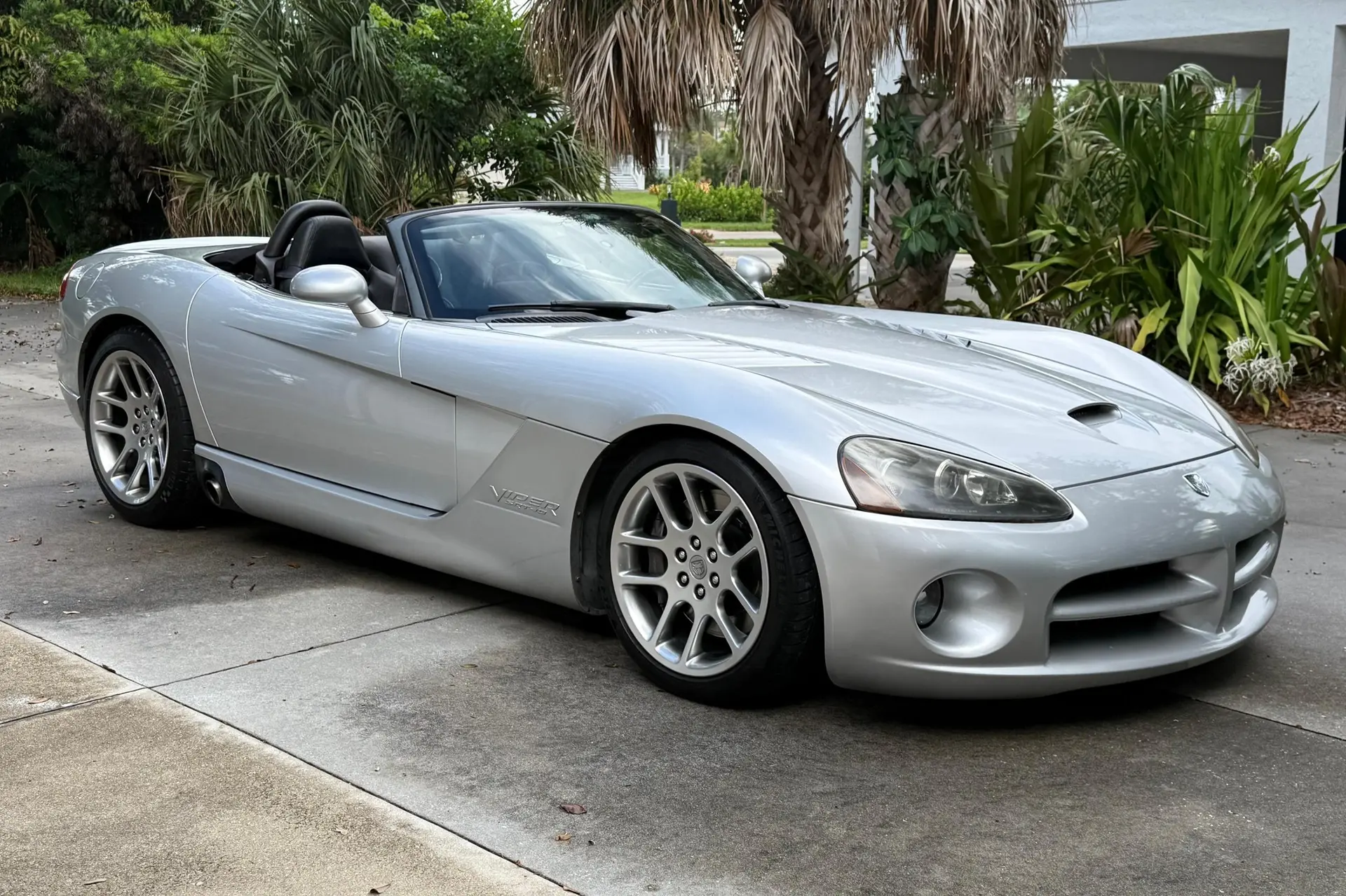 2003 Dodge Viper