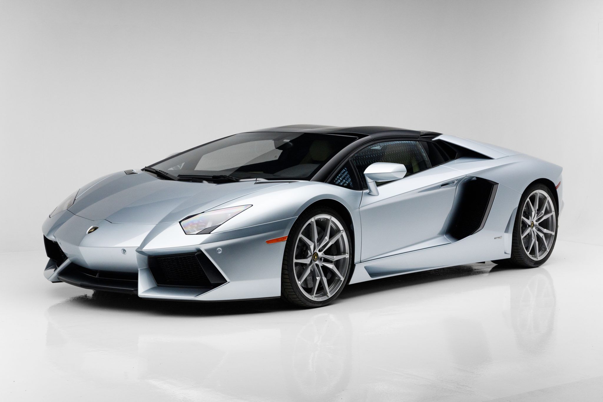 2013 Lamborghini Aventador LP700-4