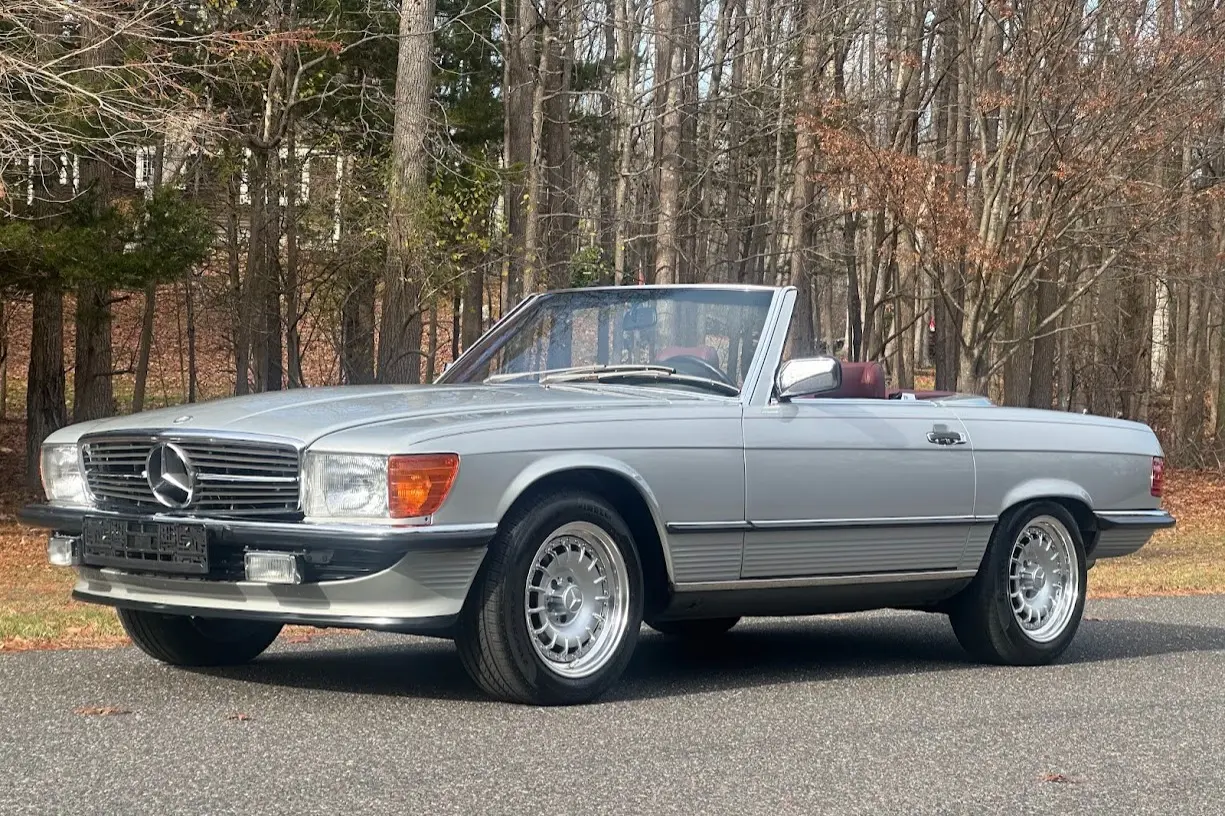1987 Mercedes-Benz SL-Class 560SL