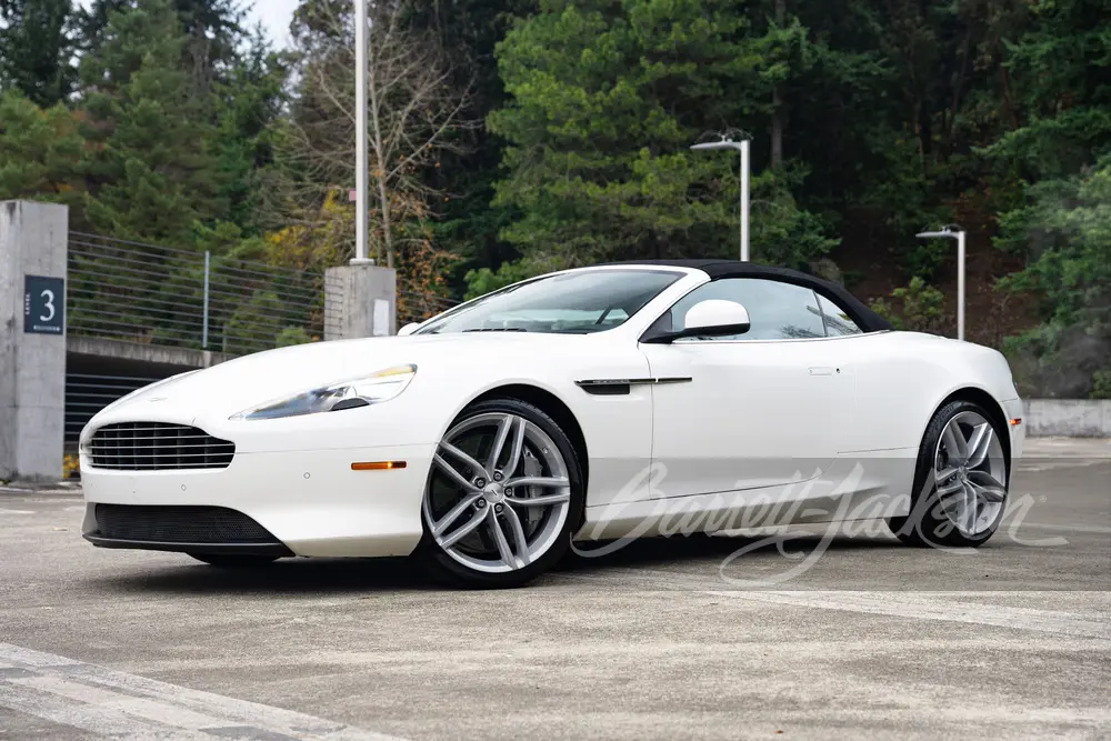2015 Aston Martin DB9 Volante