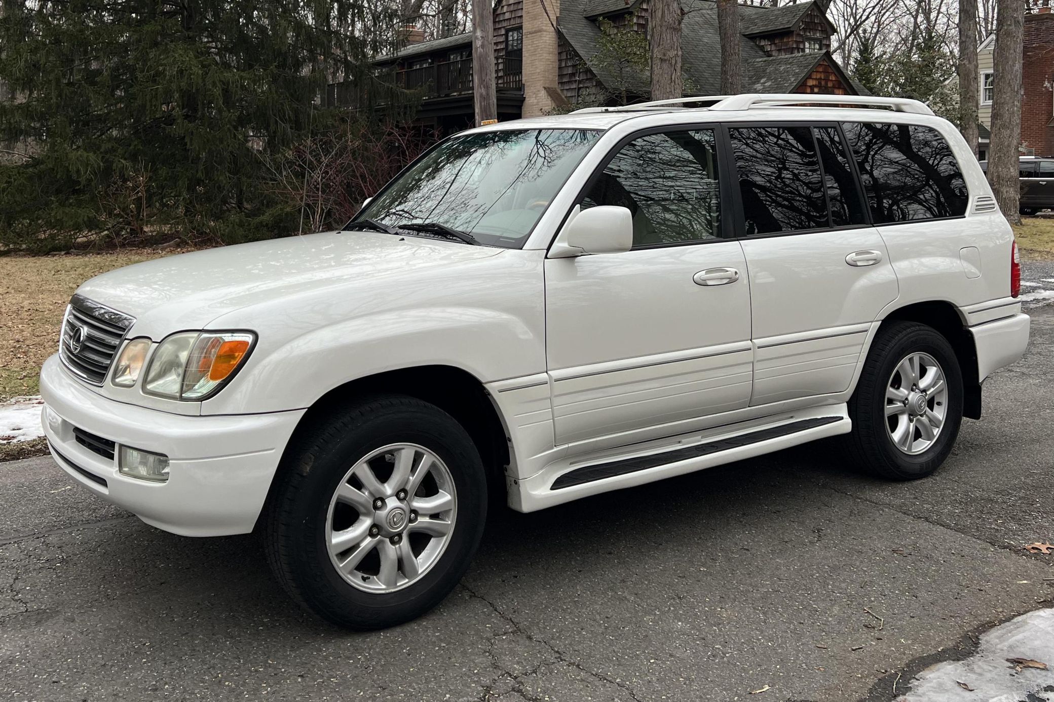2005 Lexus LX