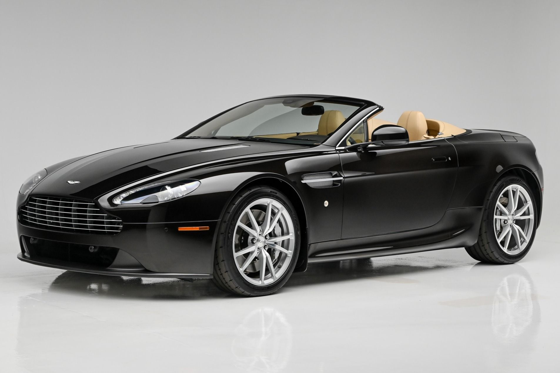 2014 Aston Martin Vantage Vantage 4.7 Roadster