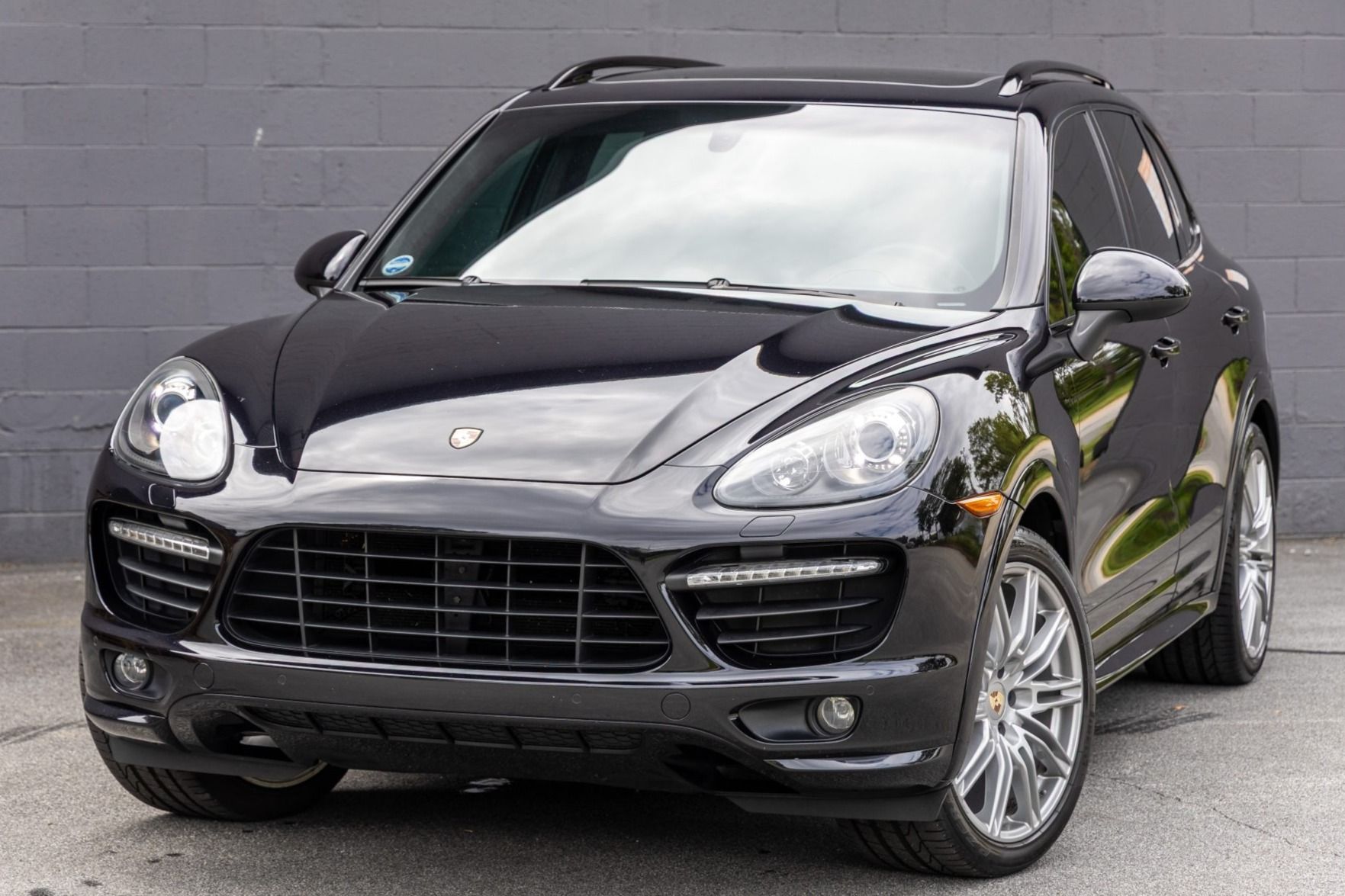 2013 Porsche Cayenne GTS