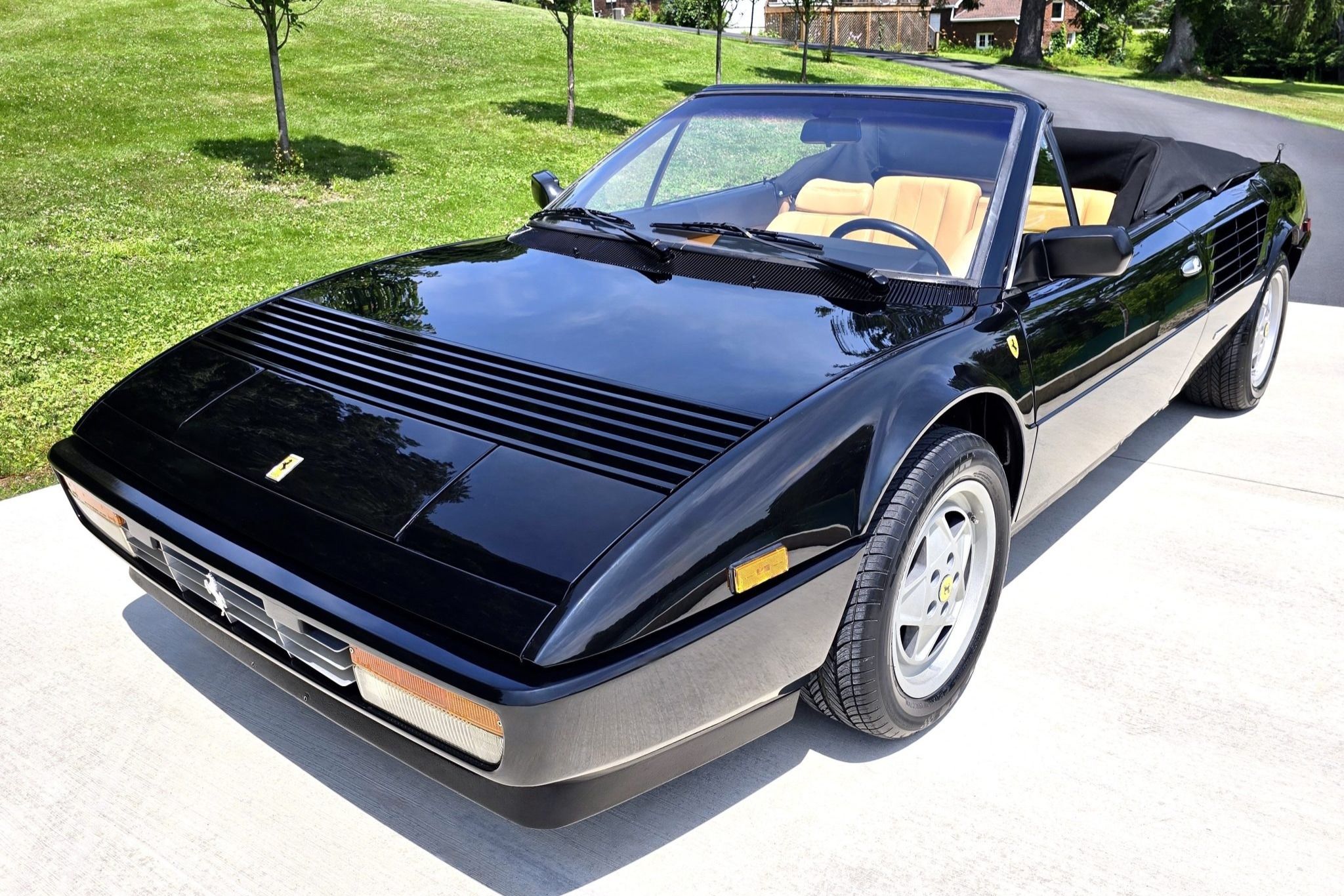 1986 Ferrari Mondial 3.2 Cabriolet