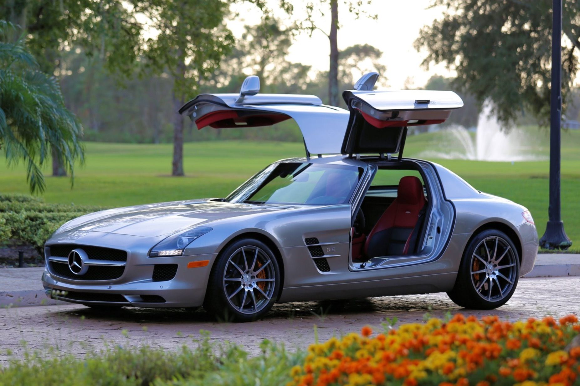 2011 Mercedes-Benz SLS AMG Coupe