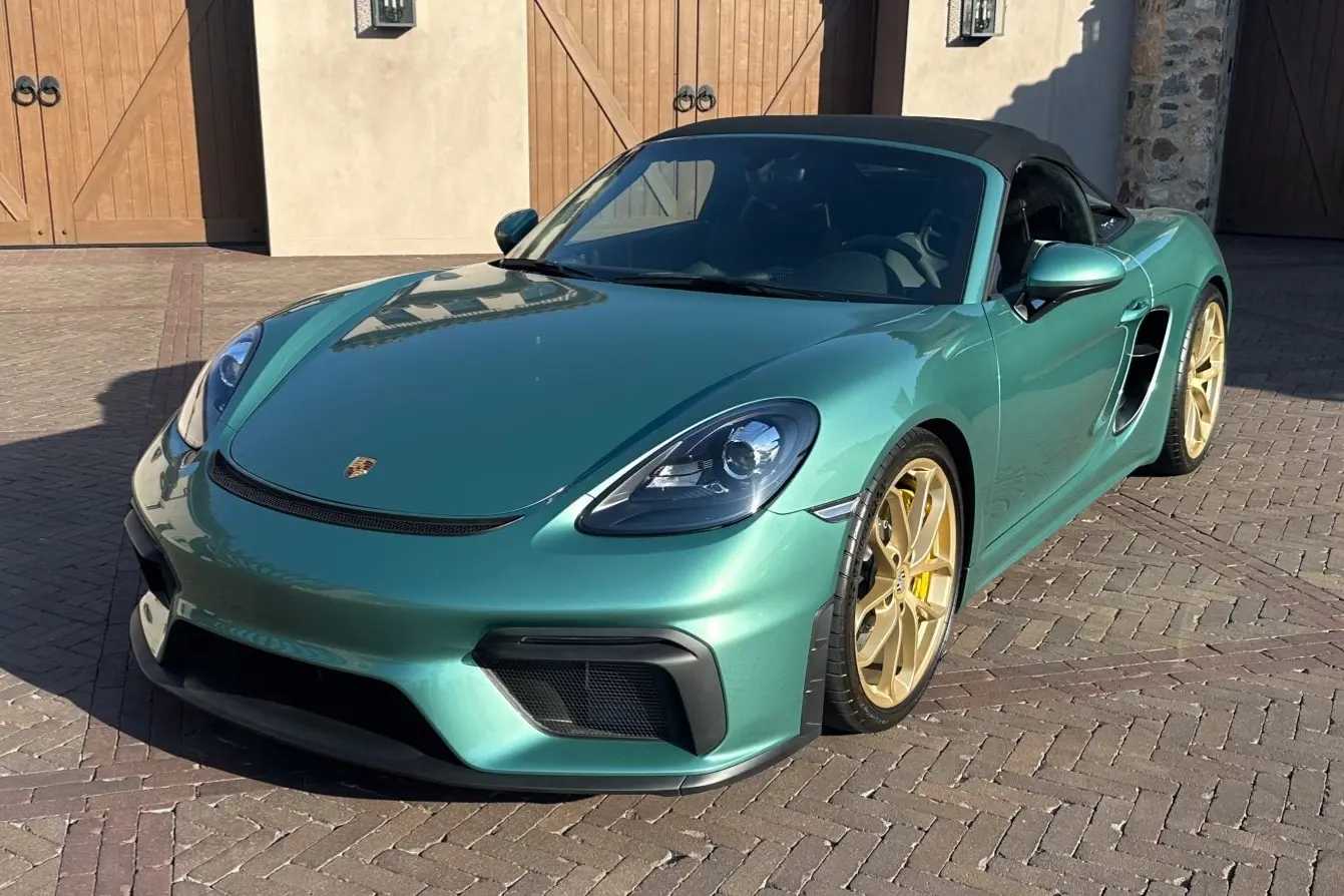 2023 Porsche Boxster Spyder