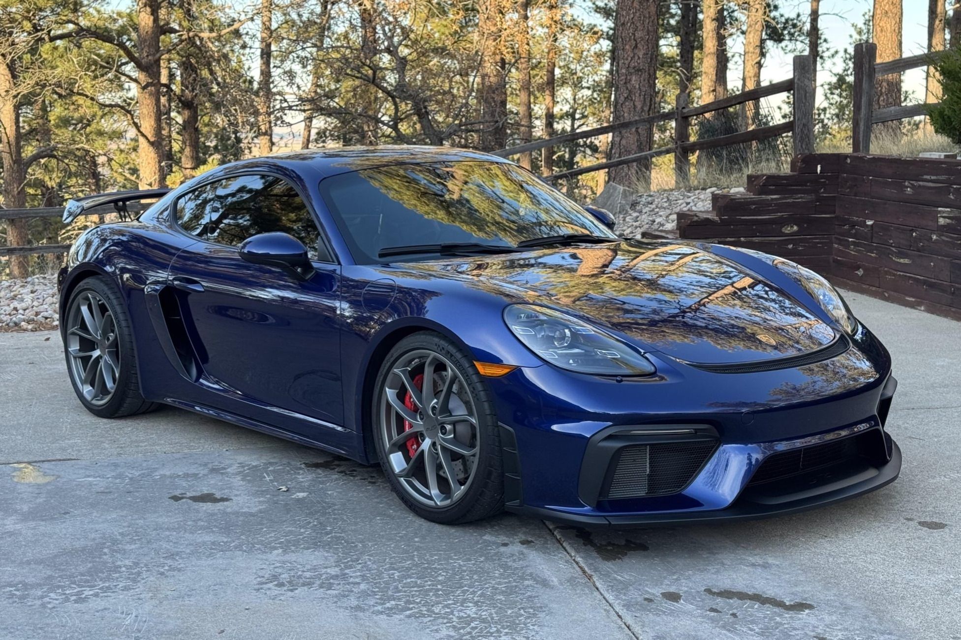 2022 Porsche Cayman GT4