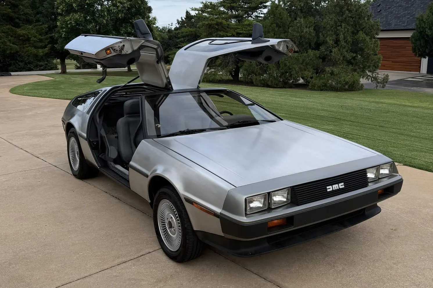 1981 DeLorean DMC-12