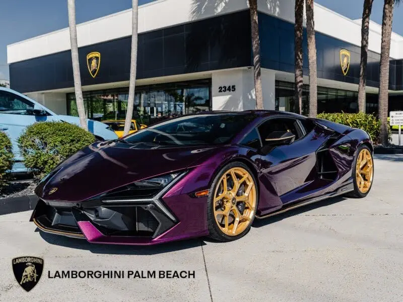 2025 Lamborghini Revuelto