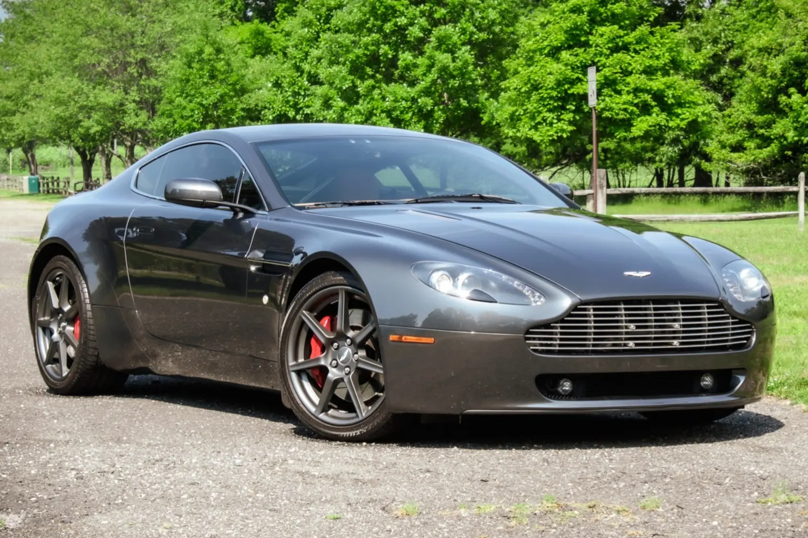 2008 Aston Martin Vantage Race Cars