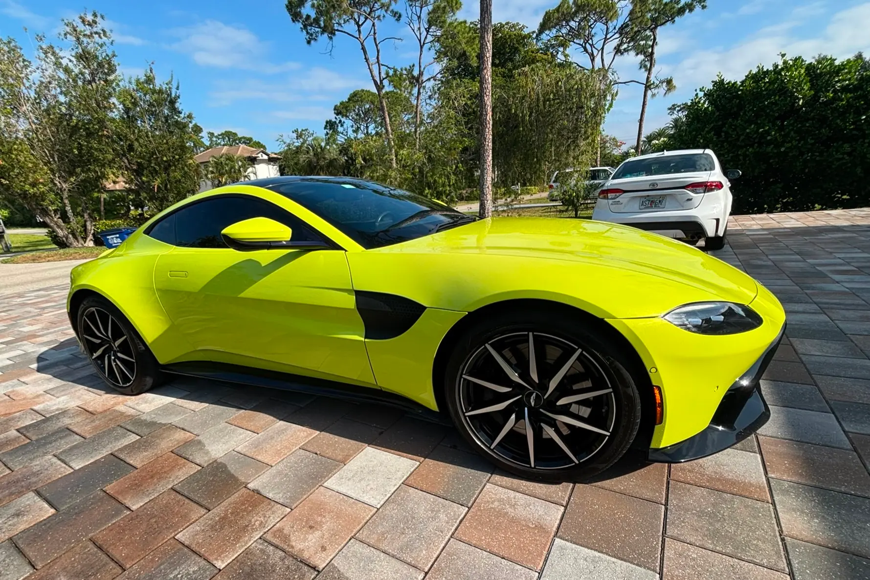 2019 Aston Martin Vantage V8
