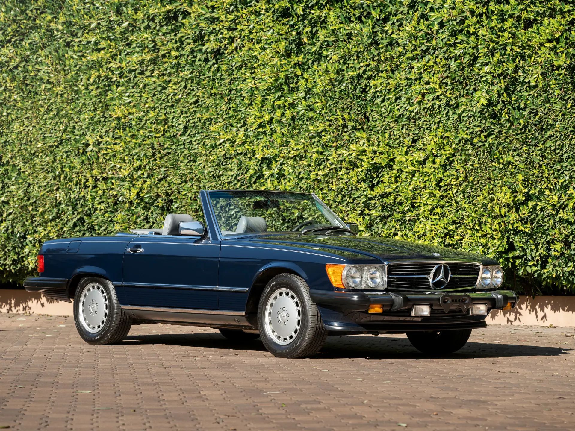 1988 Mercedes-Benz SL-Class