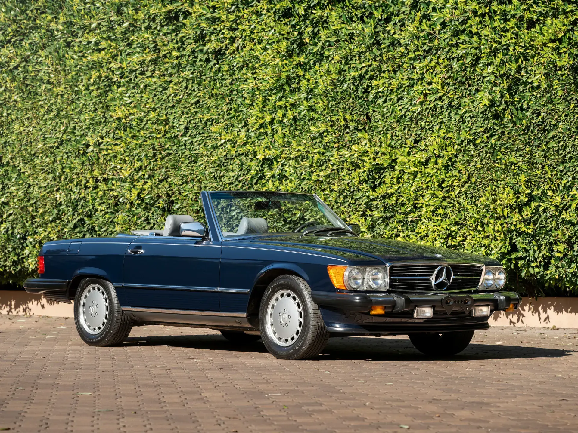 1988 Mercedes-Benz SL-Class
