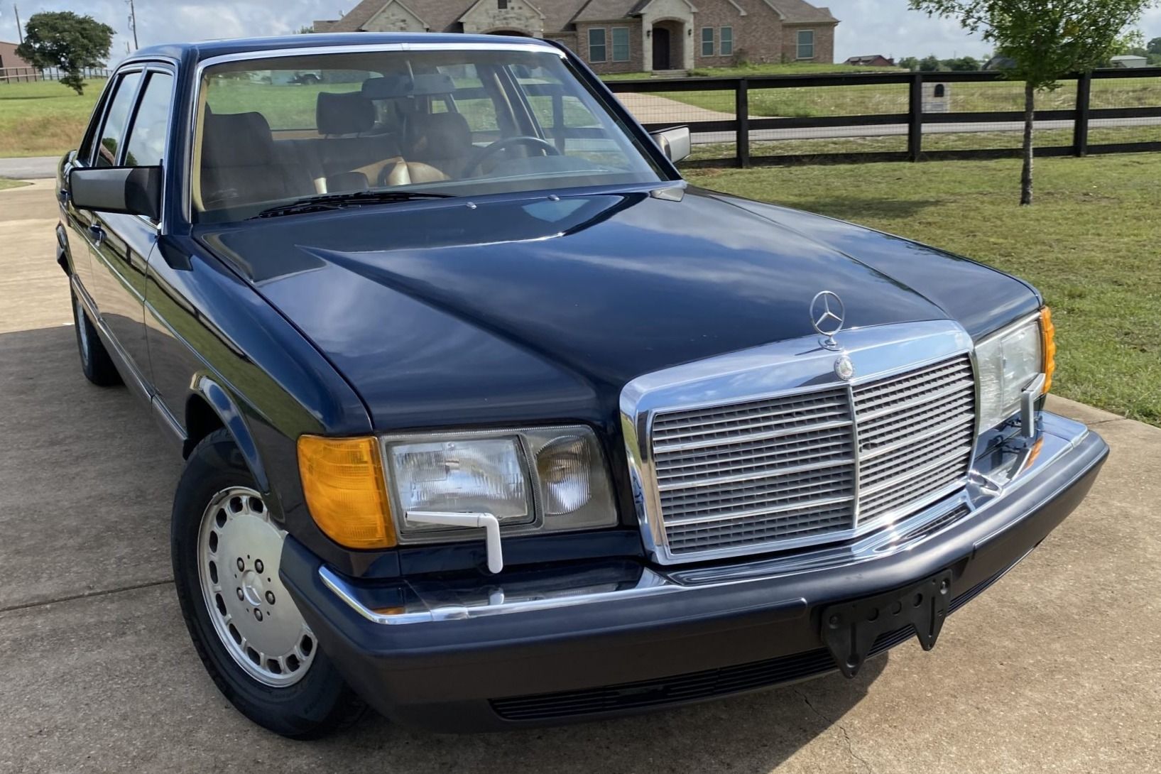 1990 Mercedes-Benz S-Class