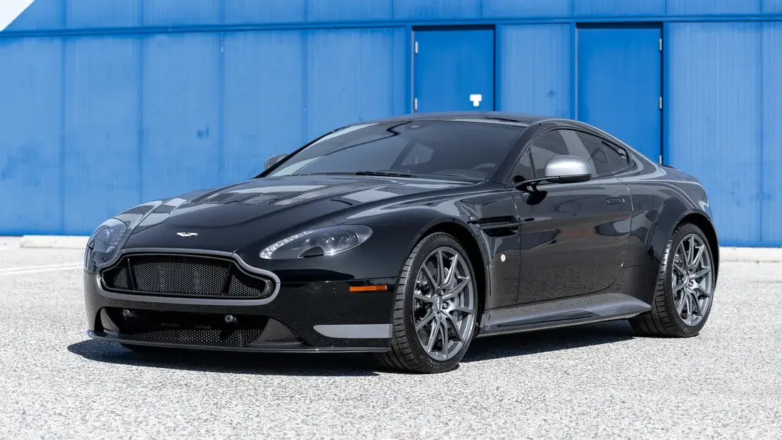 2017 Aston Martin Vantage V12 Vantage S Coupe