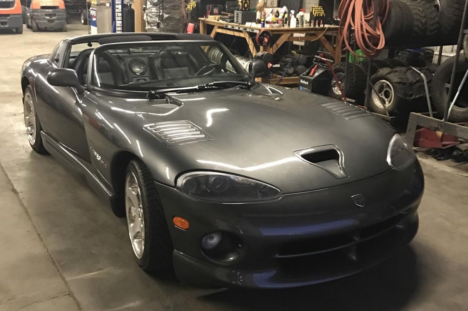 2002 Dodge Viper