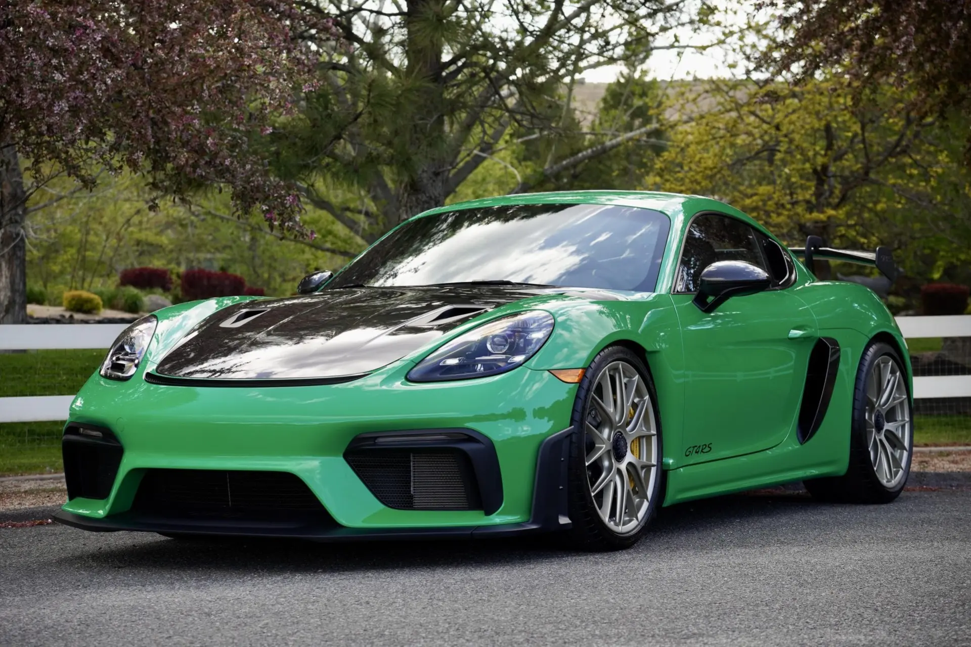 2023 Porsche Cayman GT4 RS Weissach