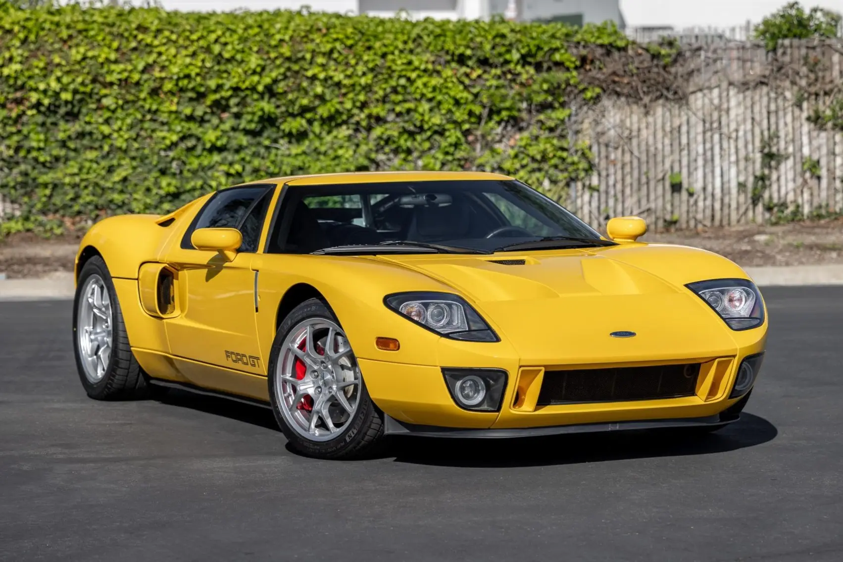 2005 Ford GT