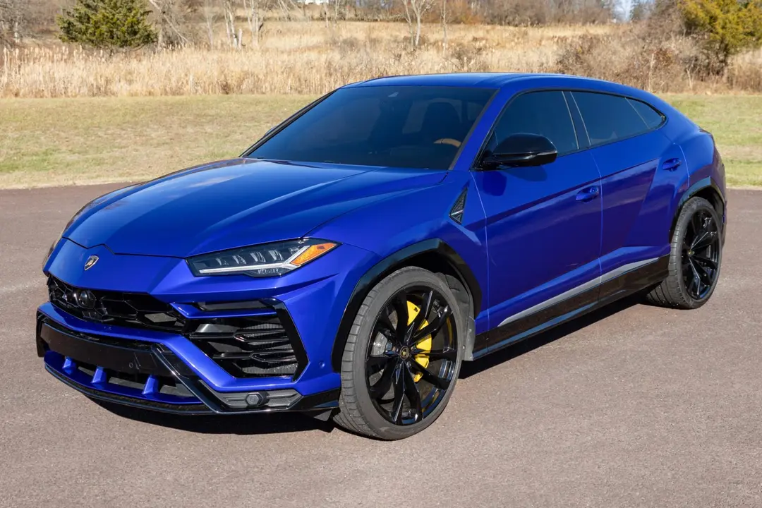 Lamborghini Urus, sold Dec 2025