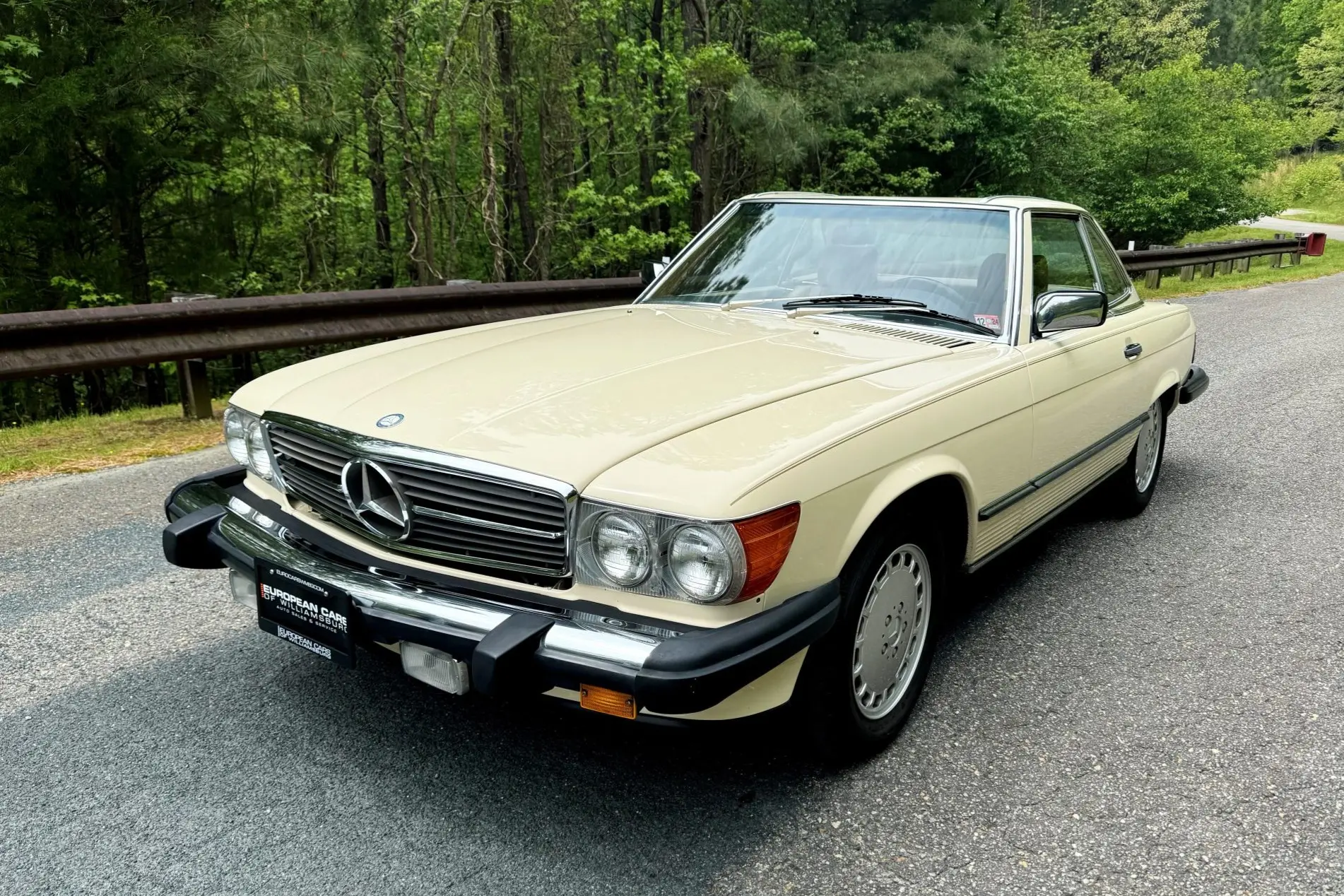 1986 Mercedes-Benz SL-Class 560SL