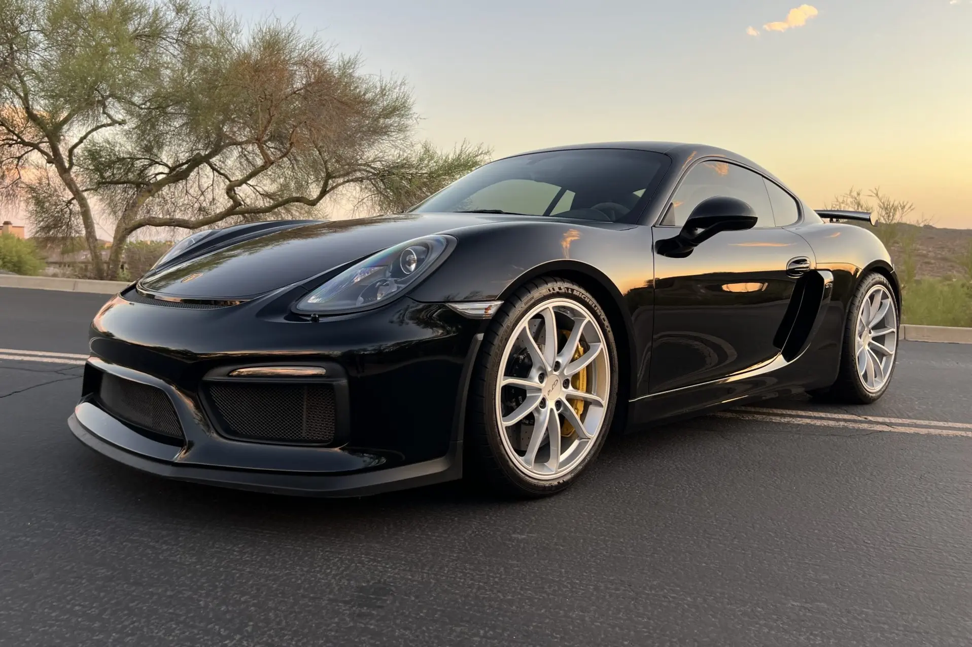 2016 Porsche Cayman GT4
