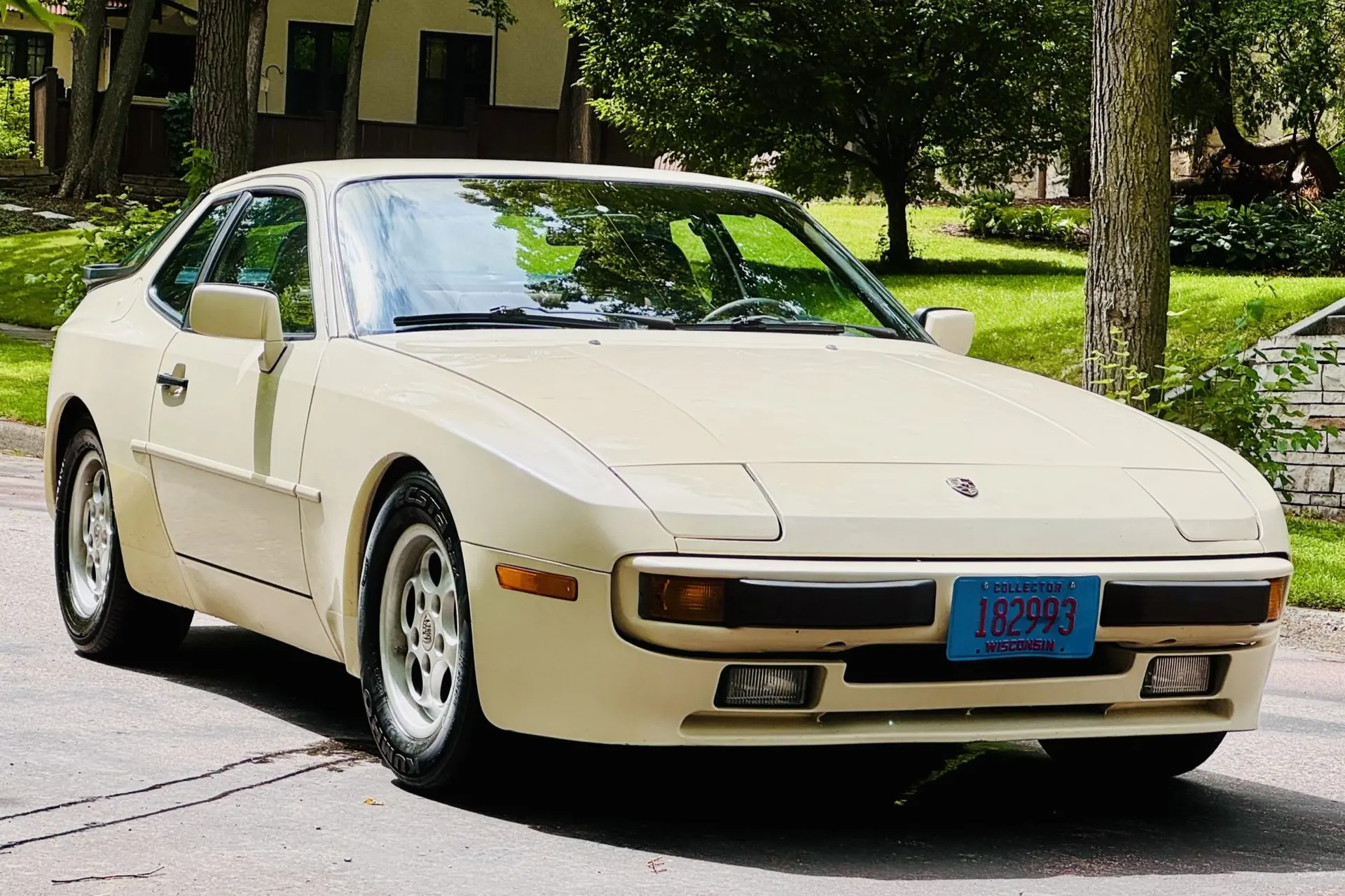 1985 Porsche 944