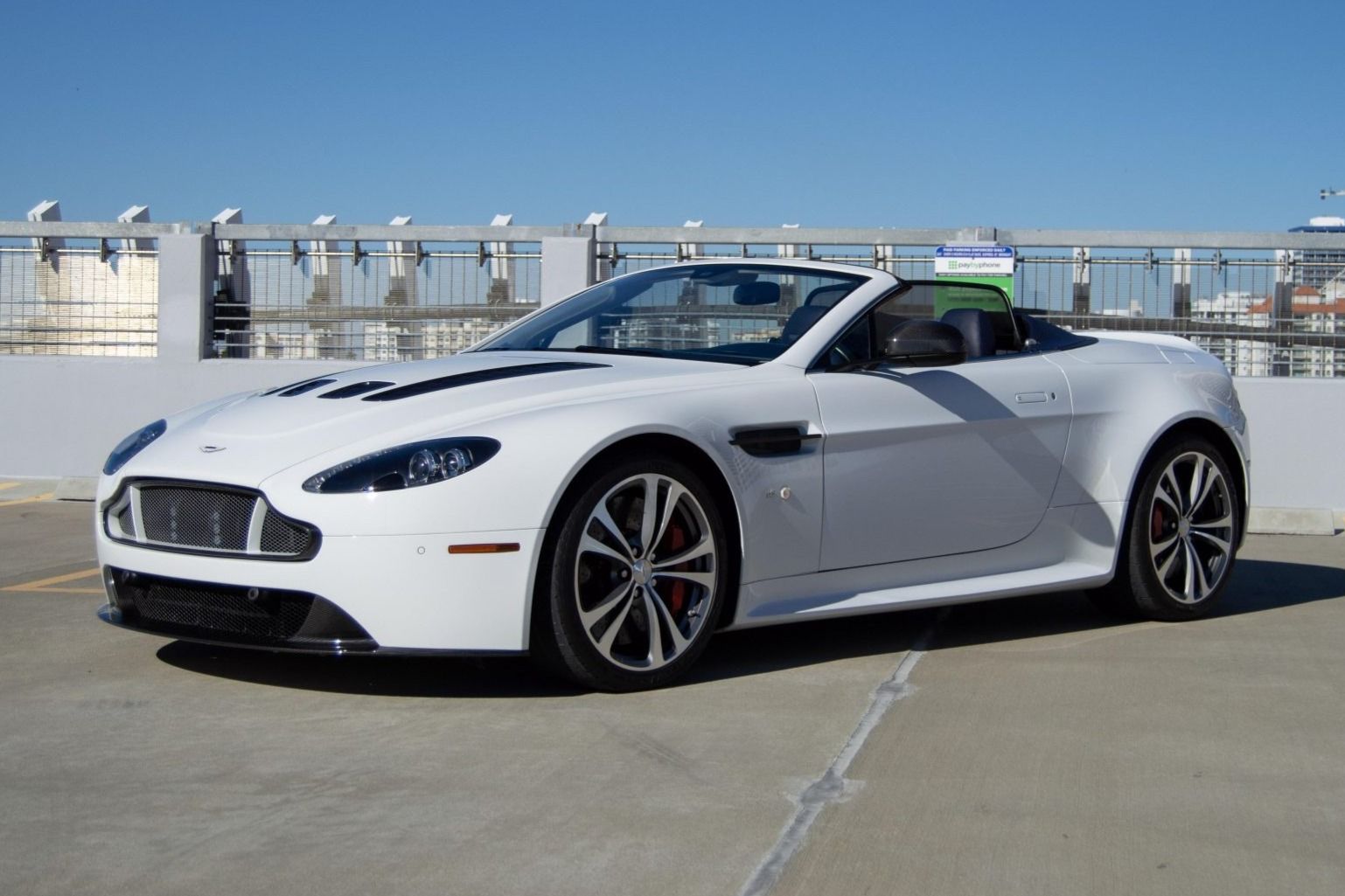 2015 Aston Martin Vantage V12 Vantage S Roadster