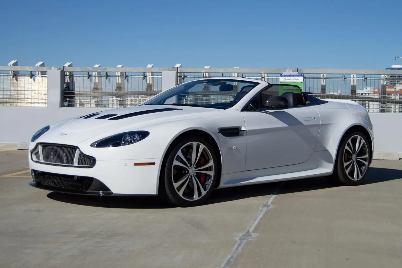 2015 Aston Martin Vantage V12 Vantage S Roadster