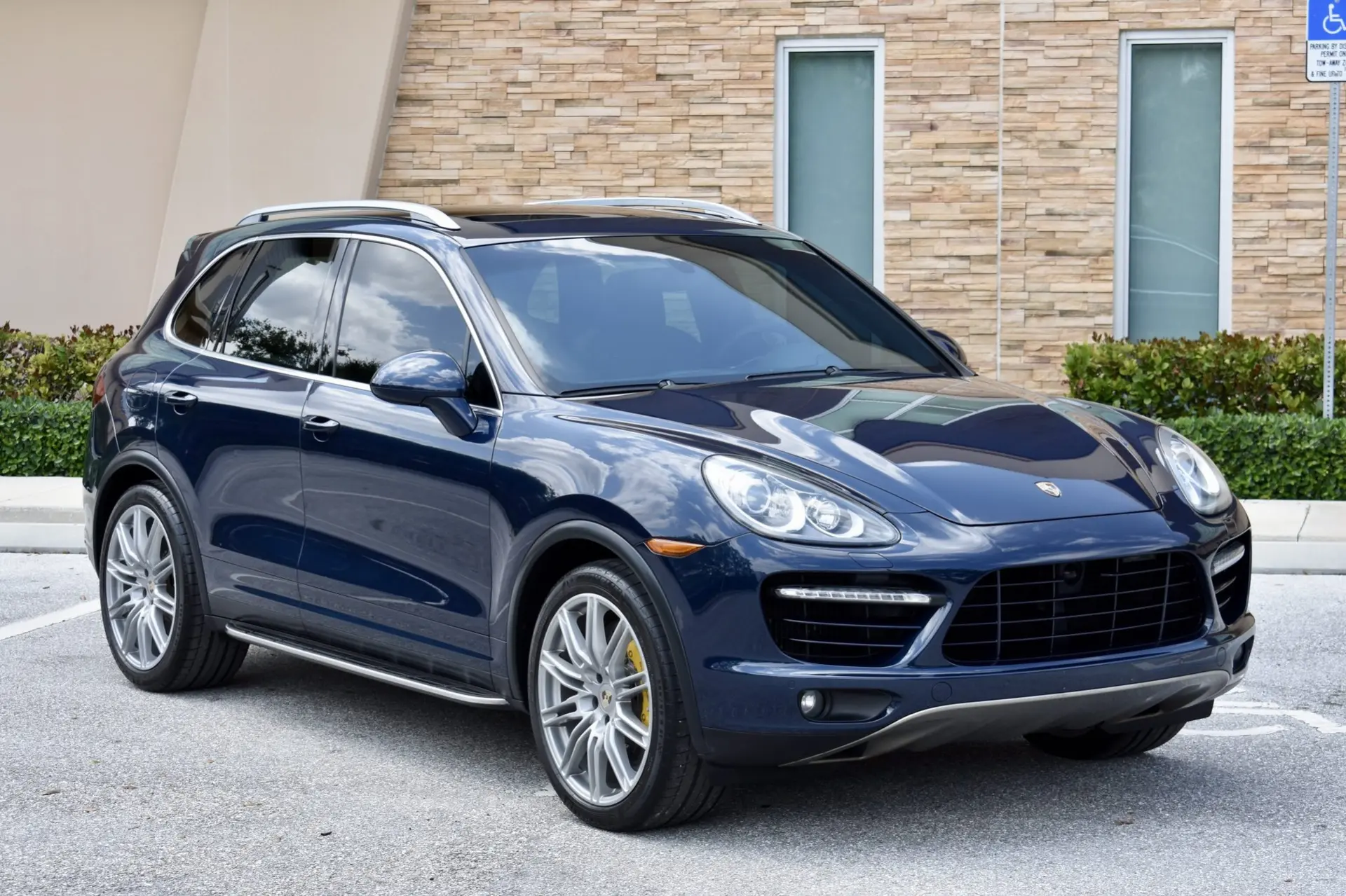 2012 Porsche Cayenne Turbo