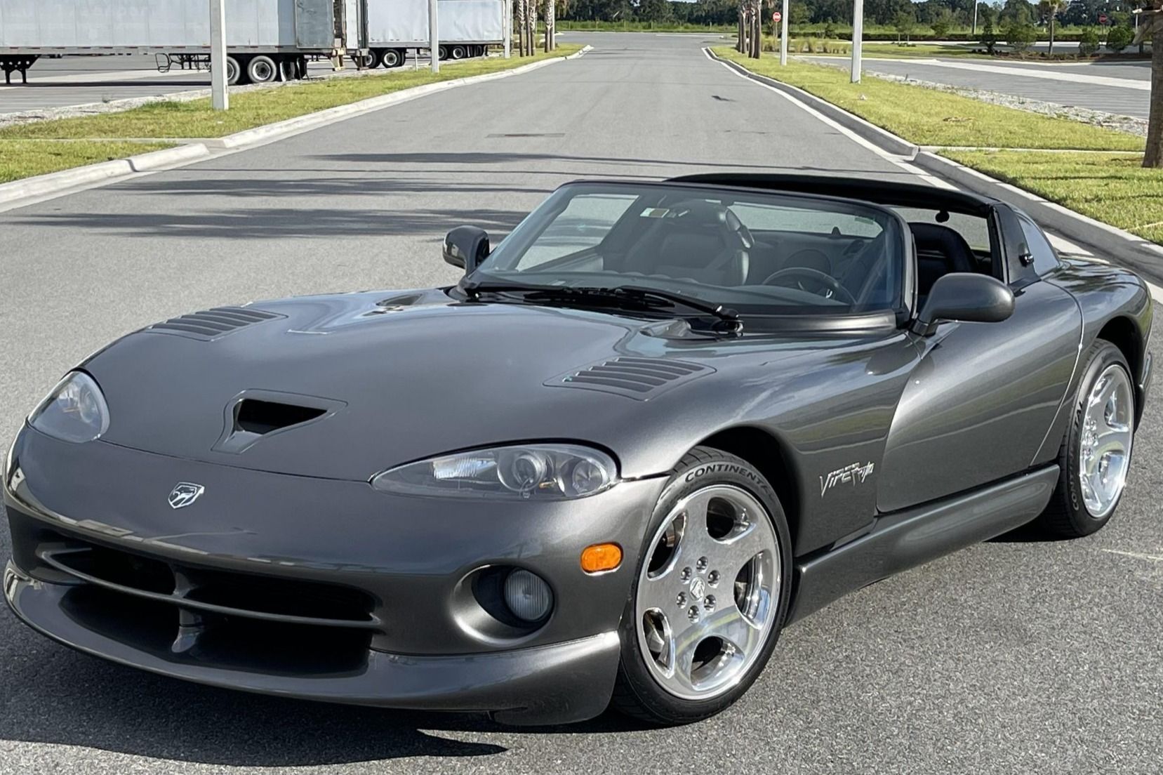 2002 Dodge Viper