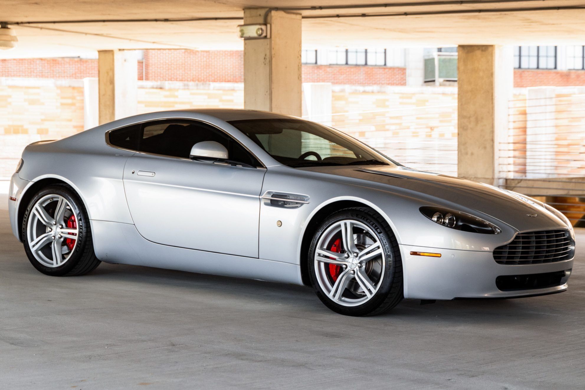 2011 Aston Martin Vantage Vantage 4.7 Coupe