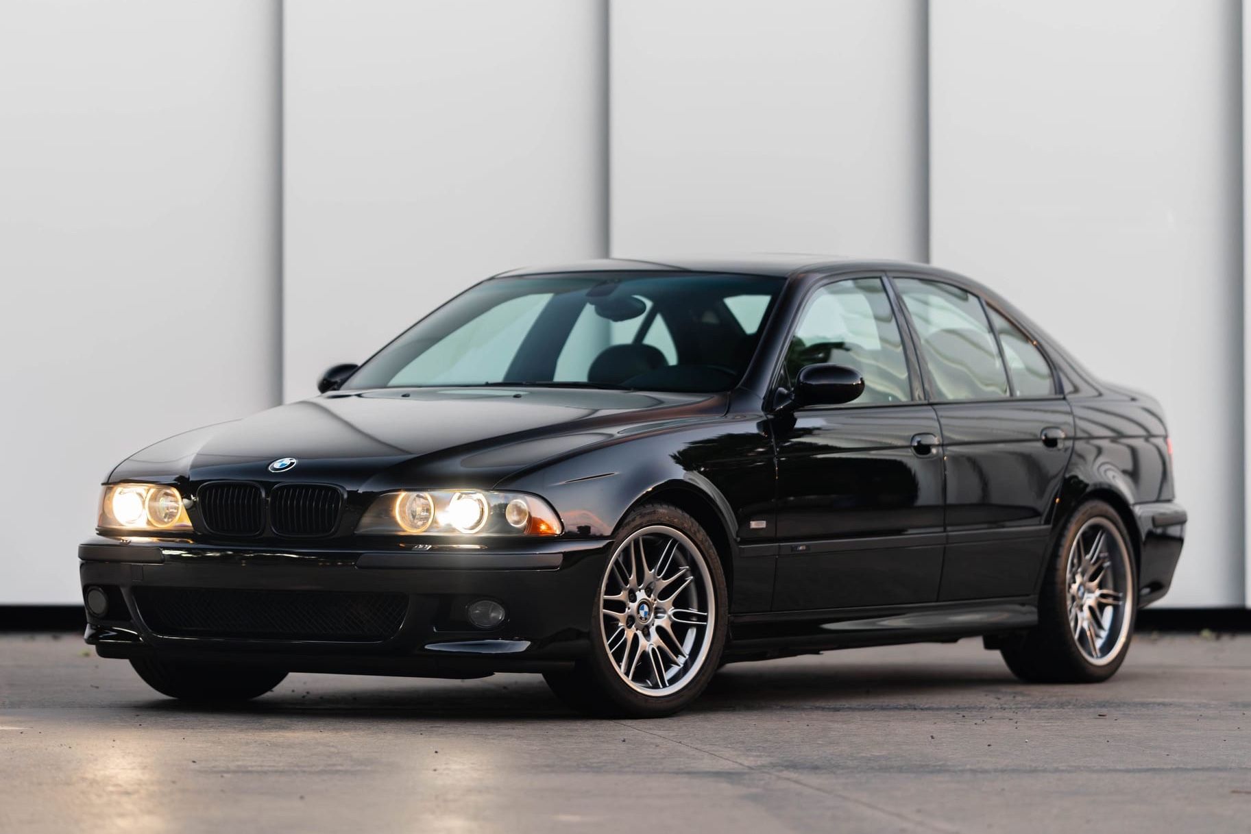 2002 BMW M5