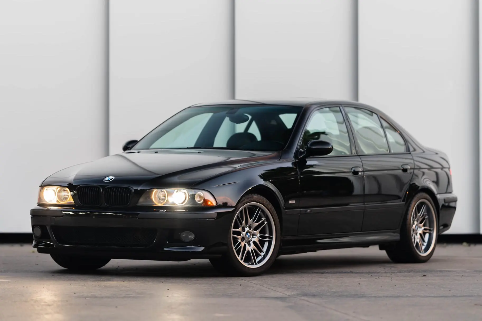 2002 BMW M5