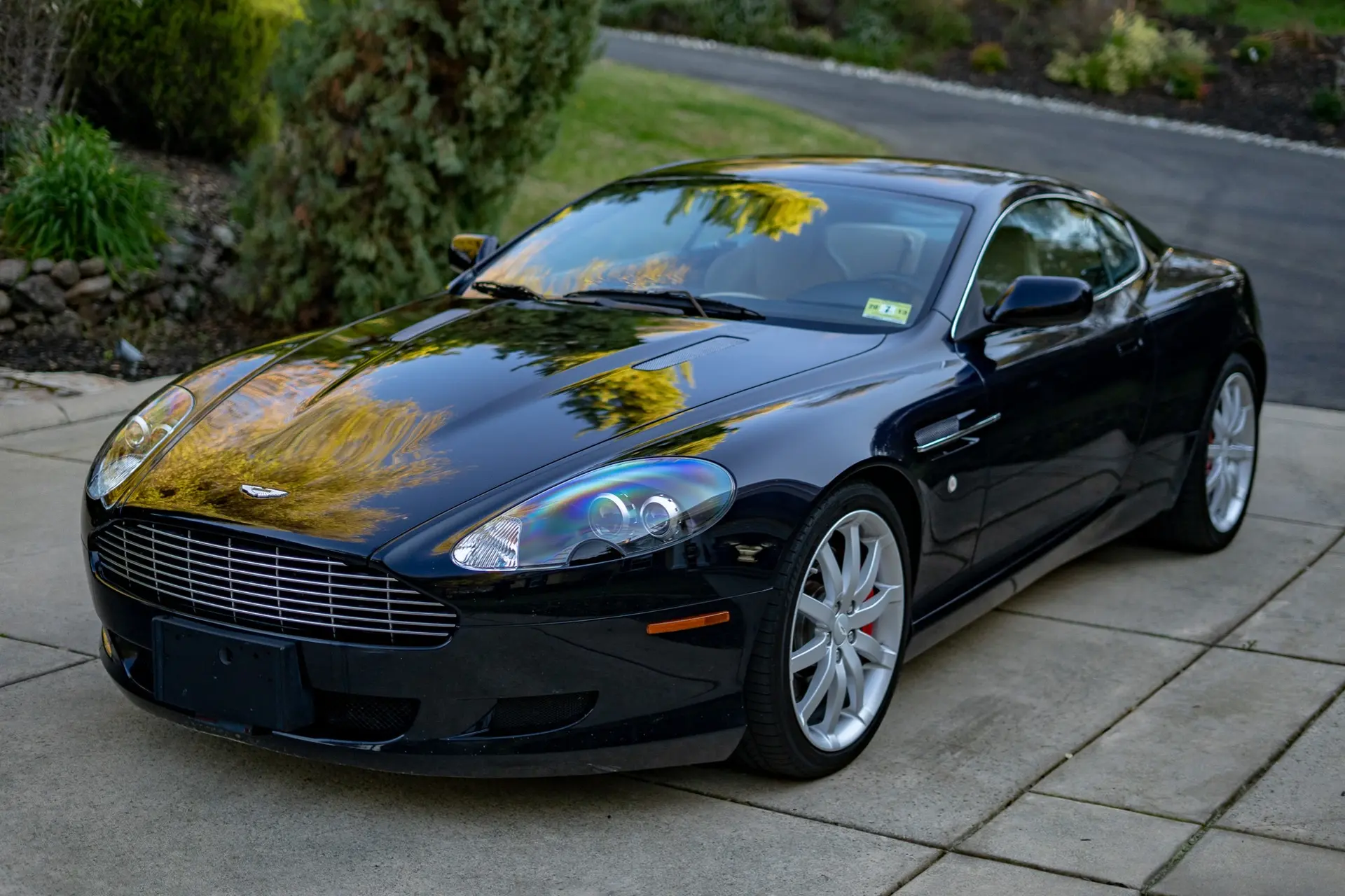 2005 Aston Martin DB9 Coupe