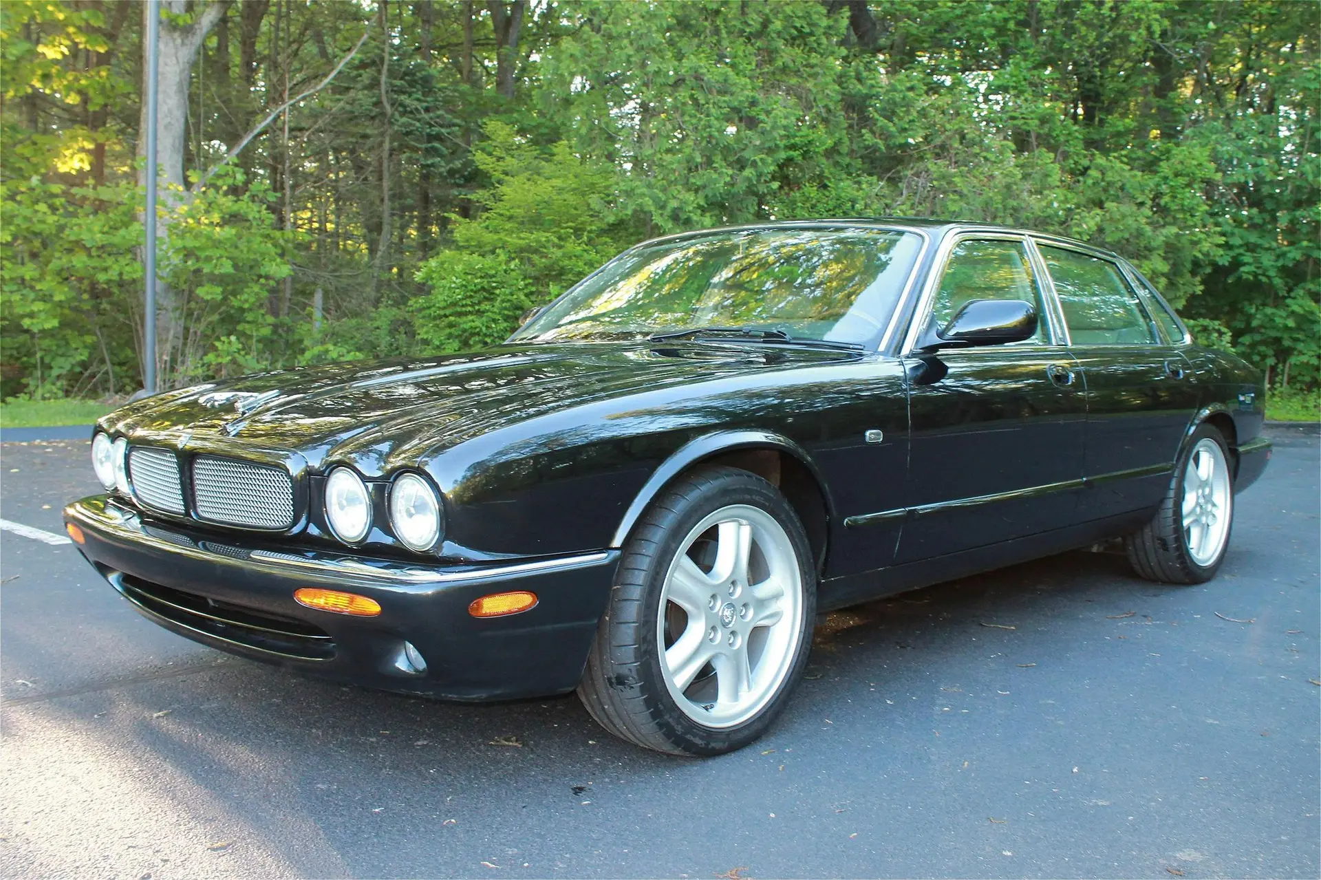 1999 Jaguar XJ XJR