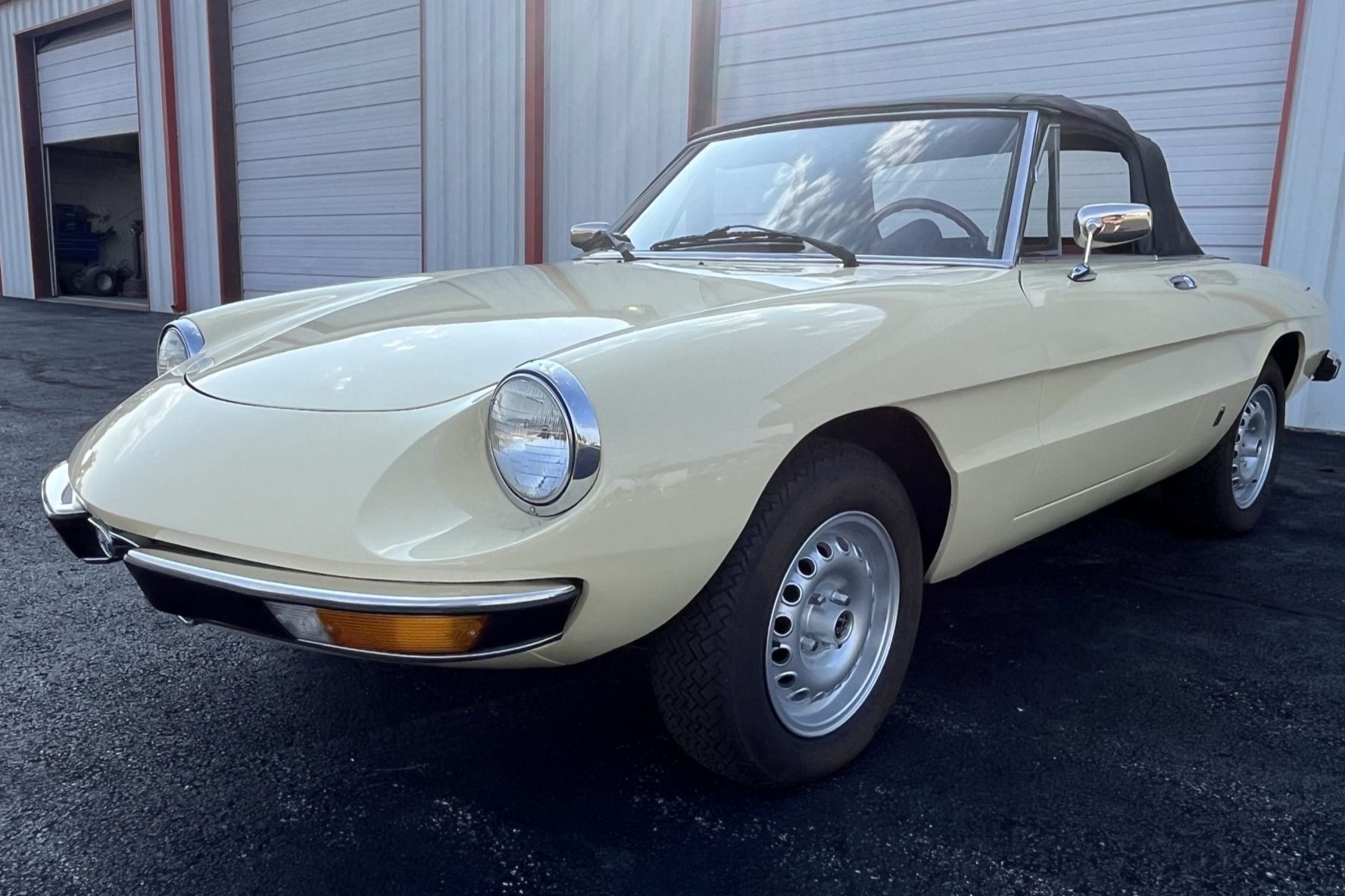 1976 Alfa Romeo 105 Series Spider