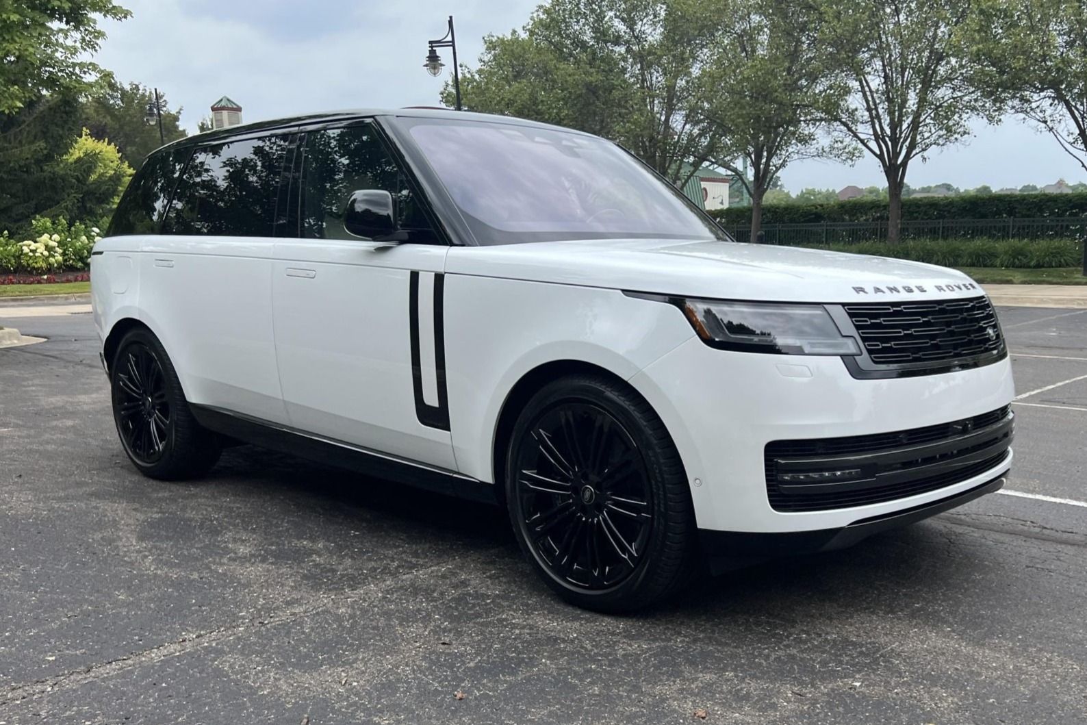 2023 Land Rover Range Rover Autobiography LWB