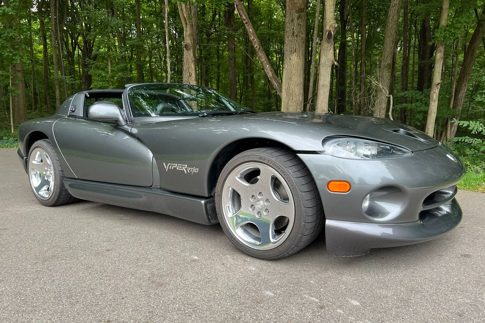 2002 Dodge Viper