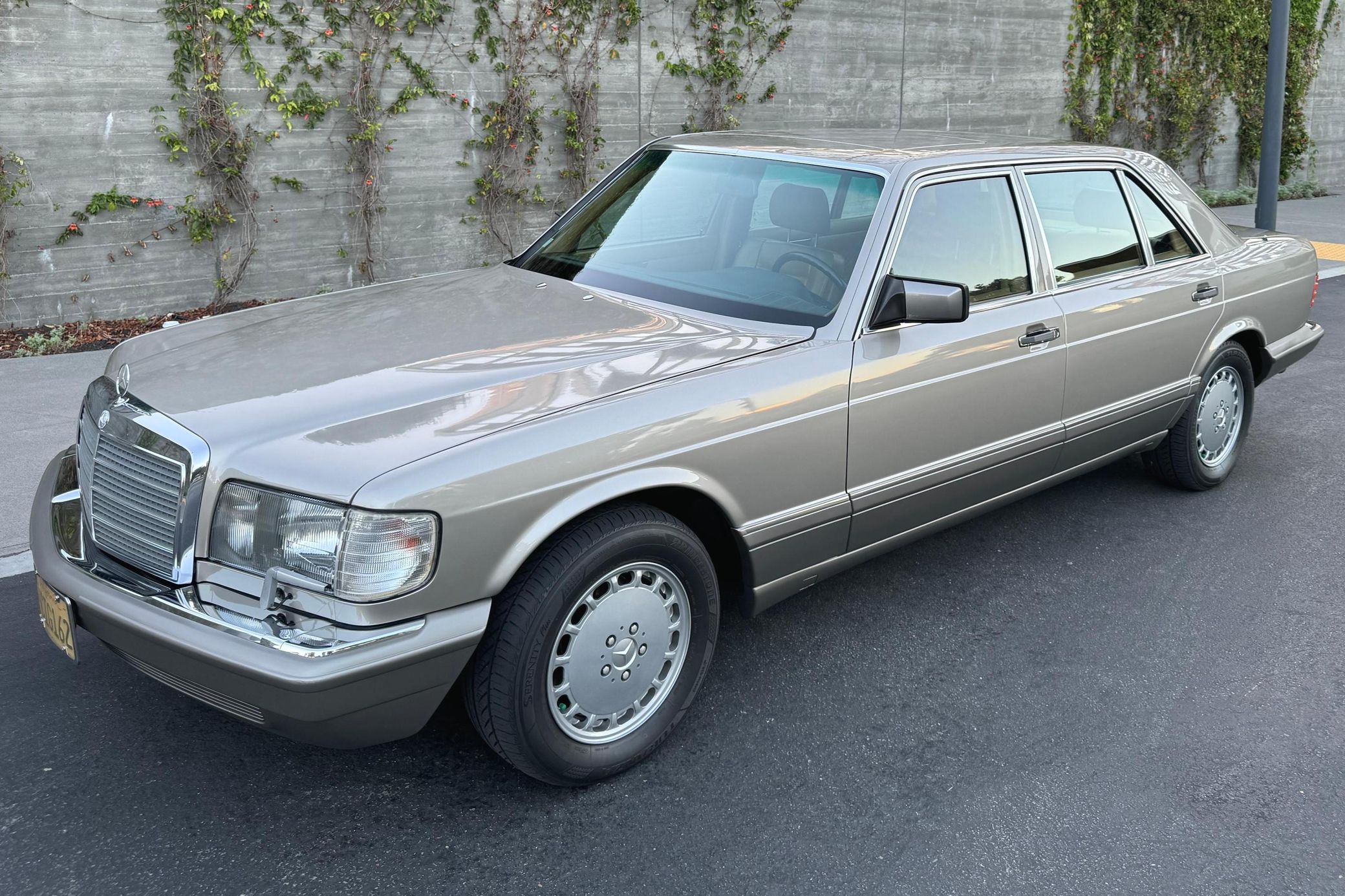 1990 Mercedes-Benz S-Class