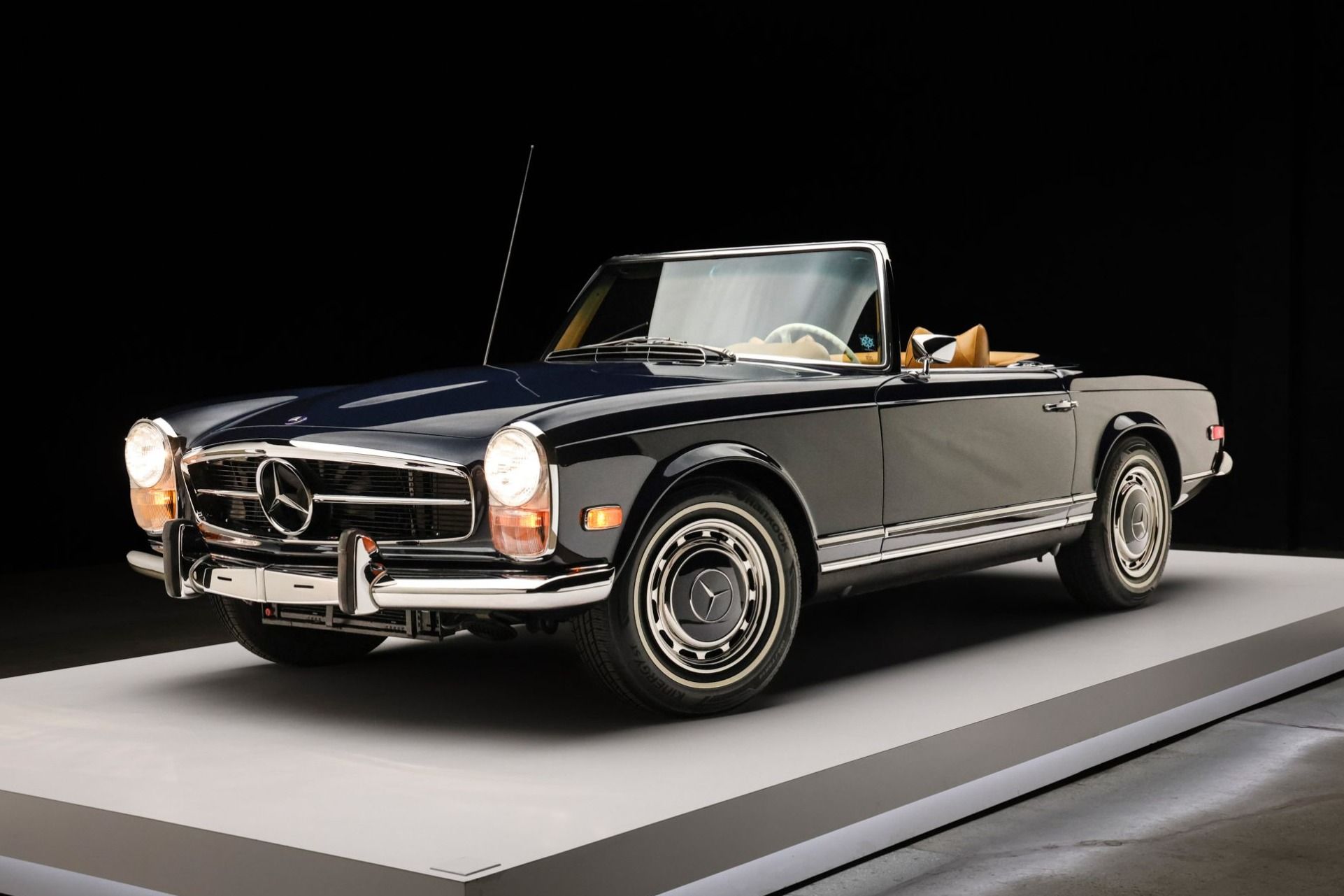 1968 Mercedes-Benz SL-Class 280SL Pagoda, sold Feb 2026