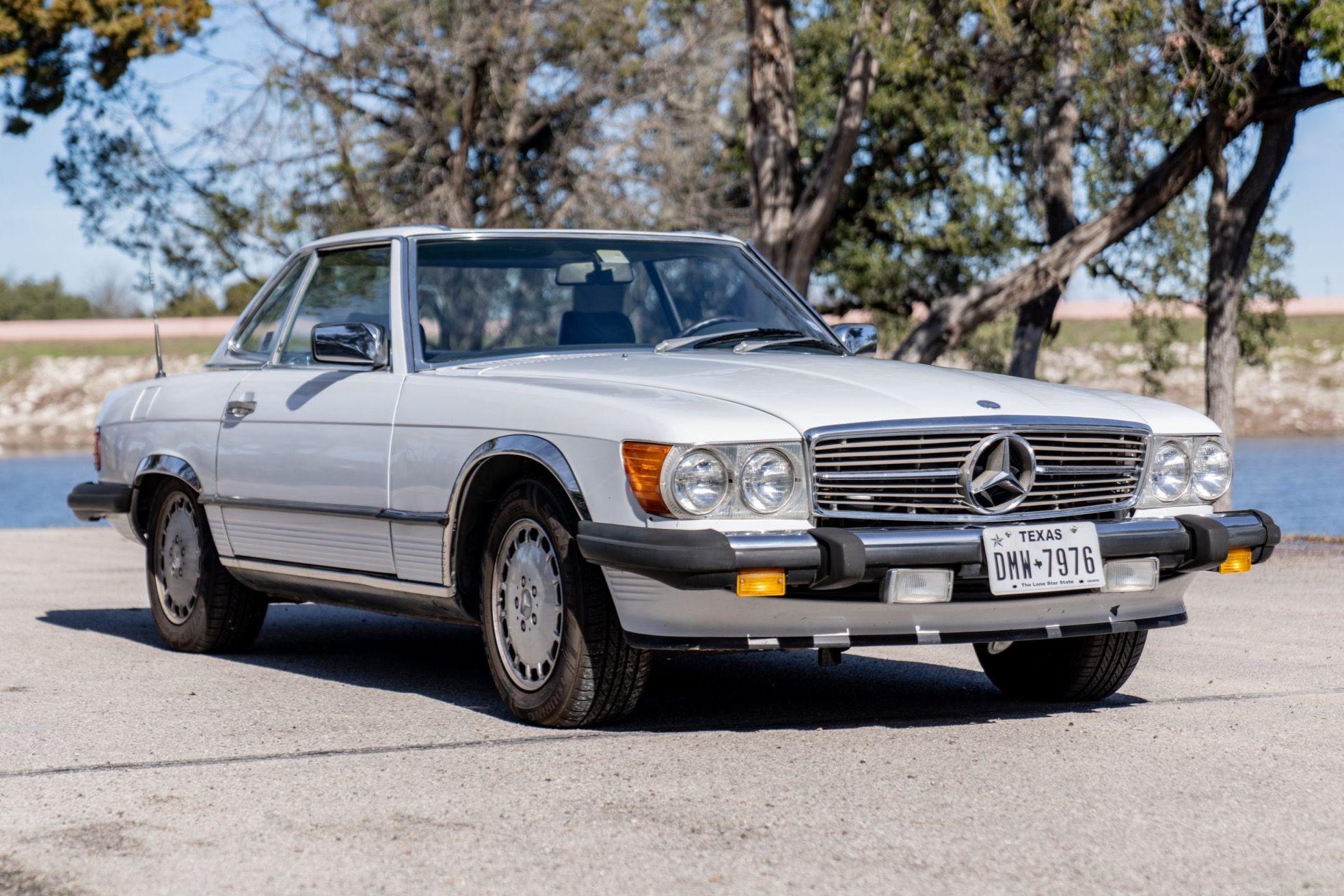 1987 Mercedes-Benz SL-Class 560SL