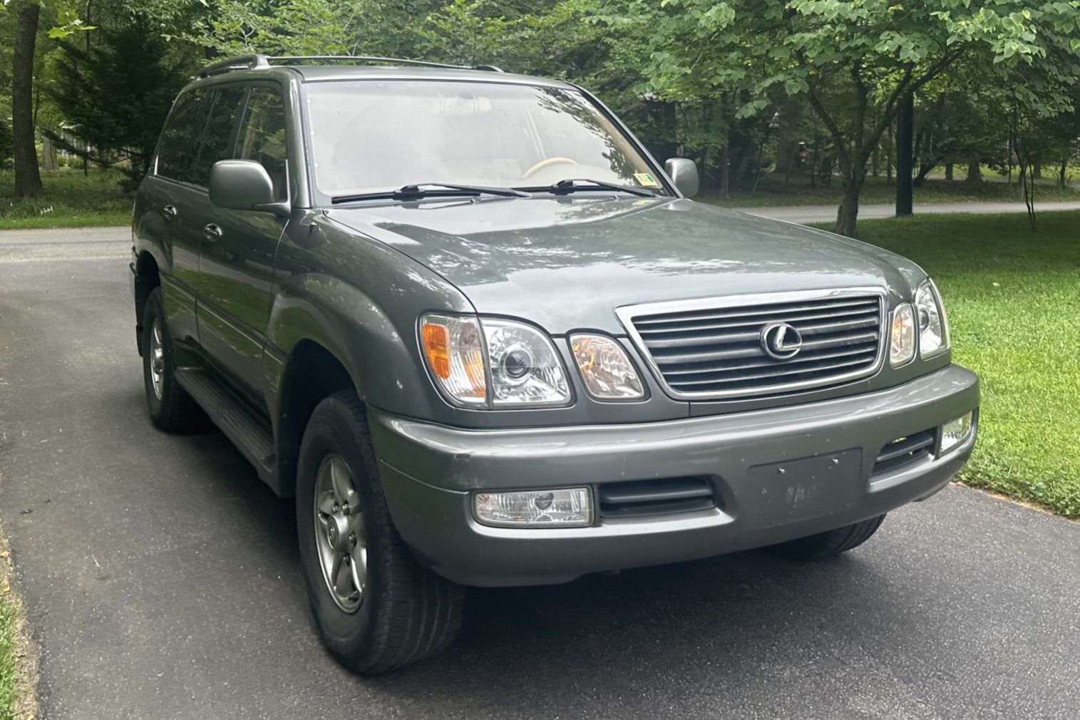 2001 Lexus LX