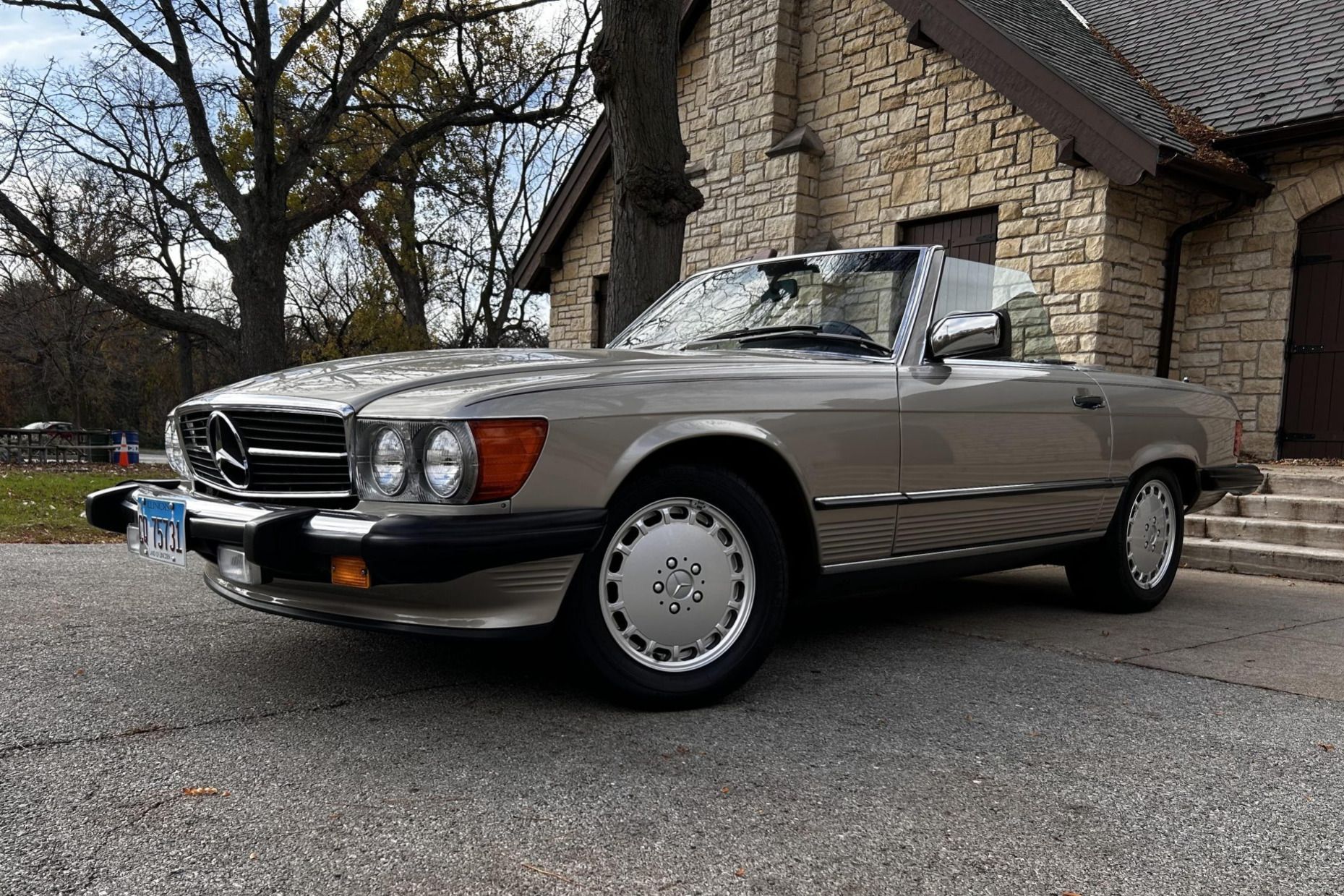 1989 Mercedes-Benz SL-Class 560SL