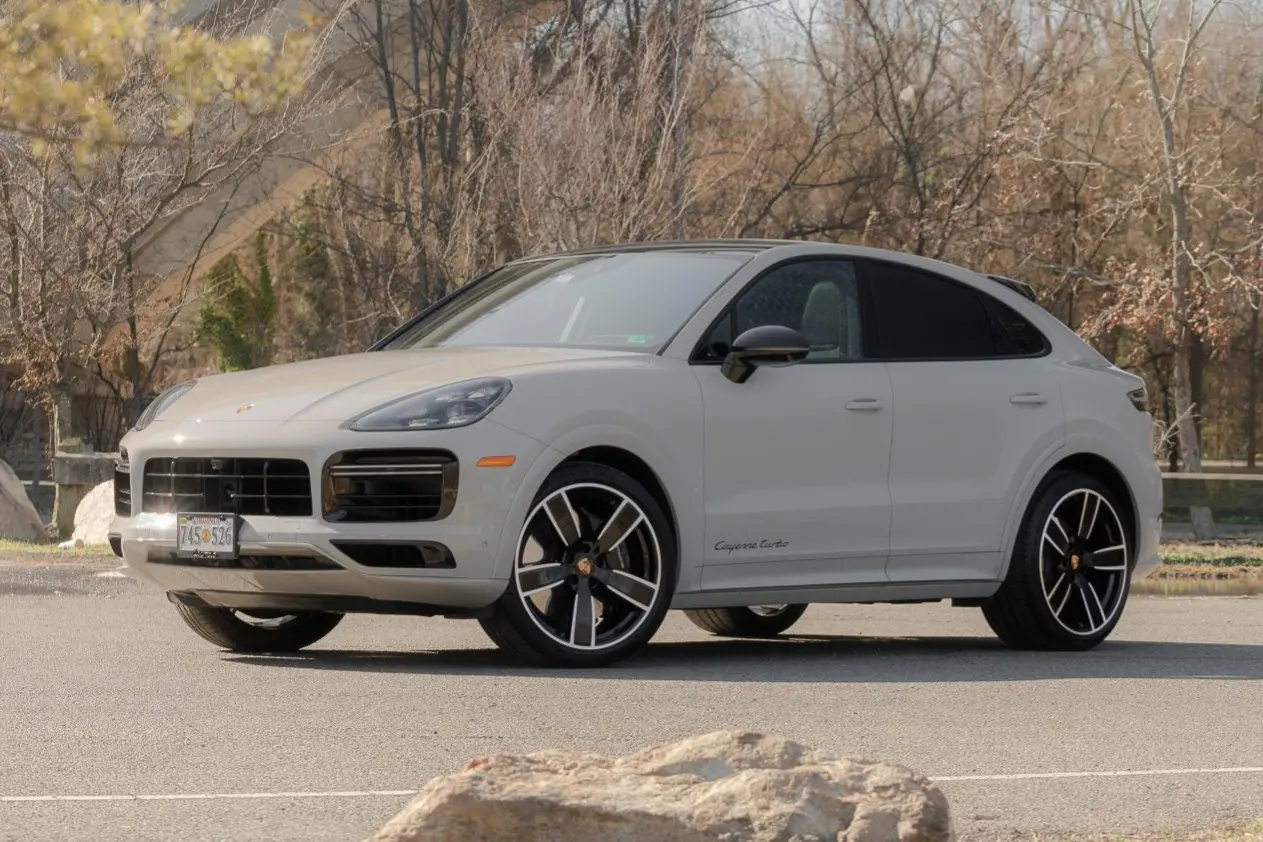 2022 Porsche Cayenne Coupe
